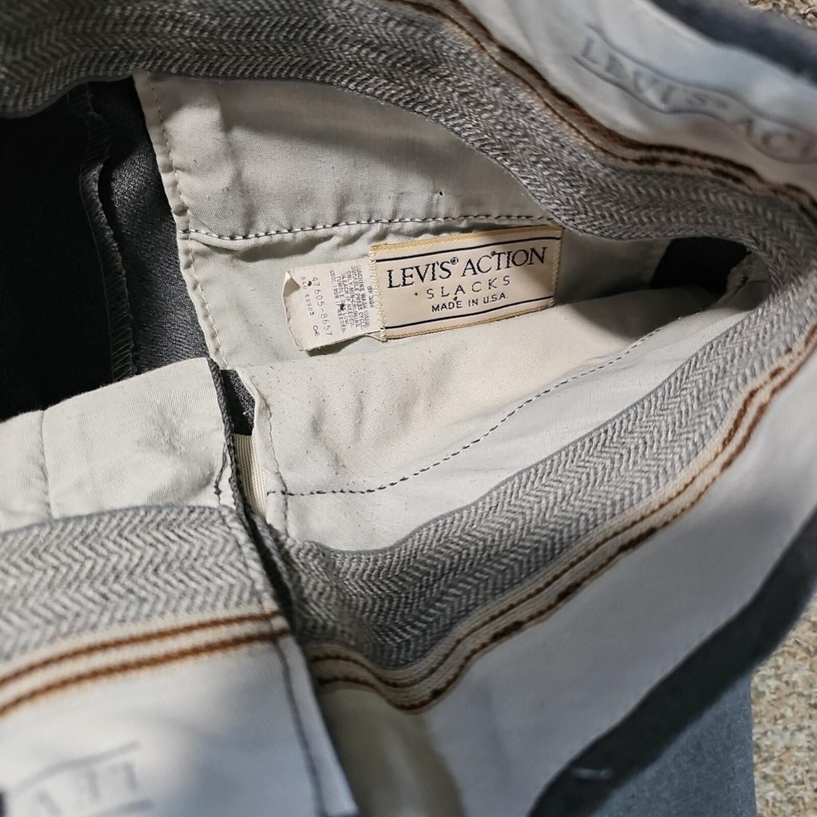 Levi's Levi's Action Slacks Gray 32x32 DAMAGED Size US 32 / EU 48 - 3 Thumbnail