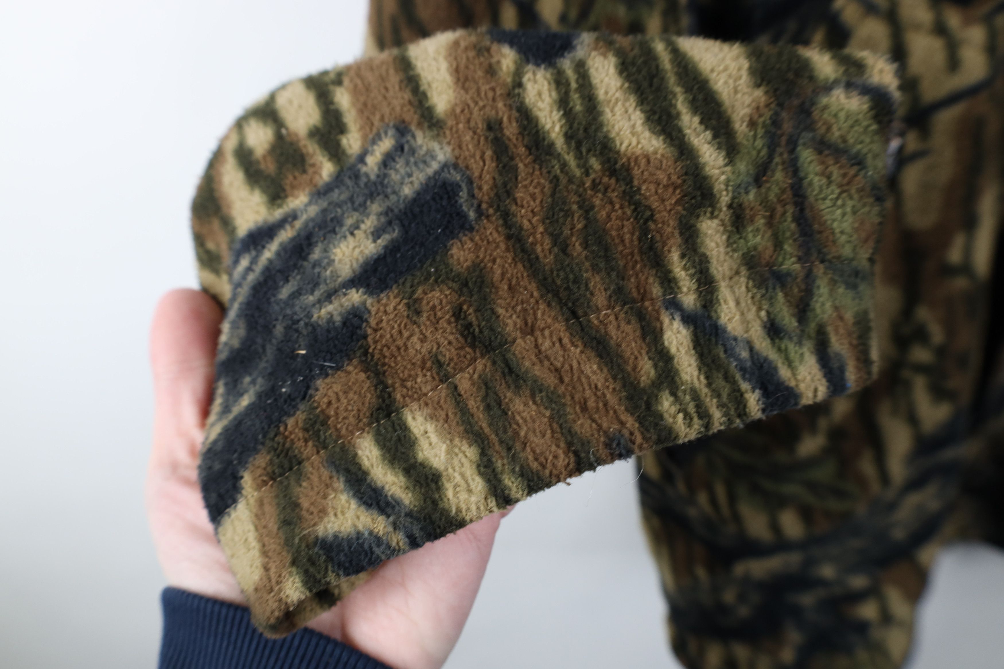 Vintage Vintage 90s Streetwear Camouflage Fleece Hooded Zip Jacket Size US XL / EU 56 / 4 - 9 Thumbnail