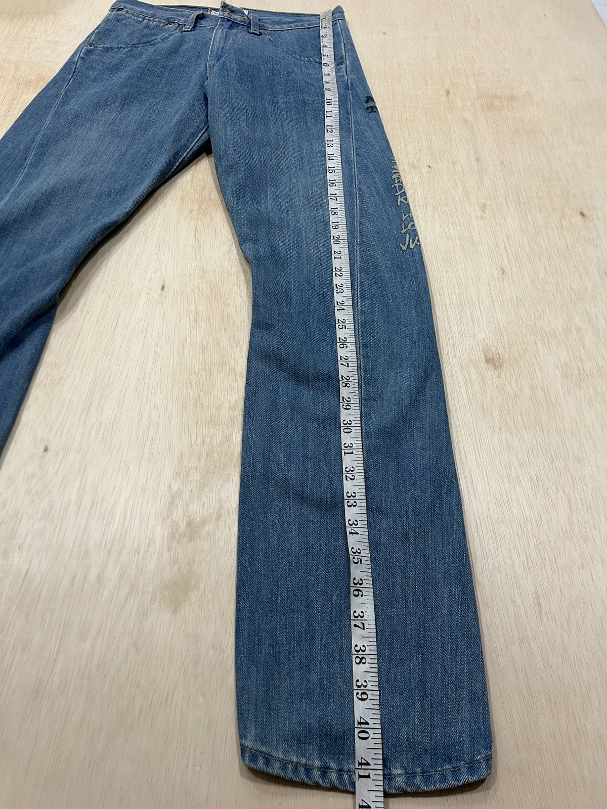 Levi's y2k Levis Engineered ‘TeenAge Riot’ Ads Poem Size US 28 / EU 44 - 15 Thumbnail