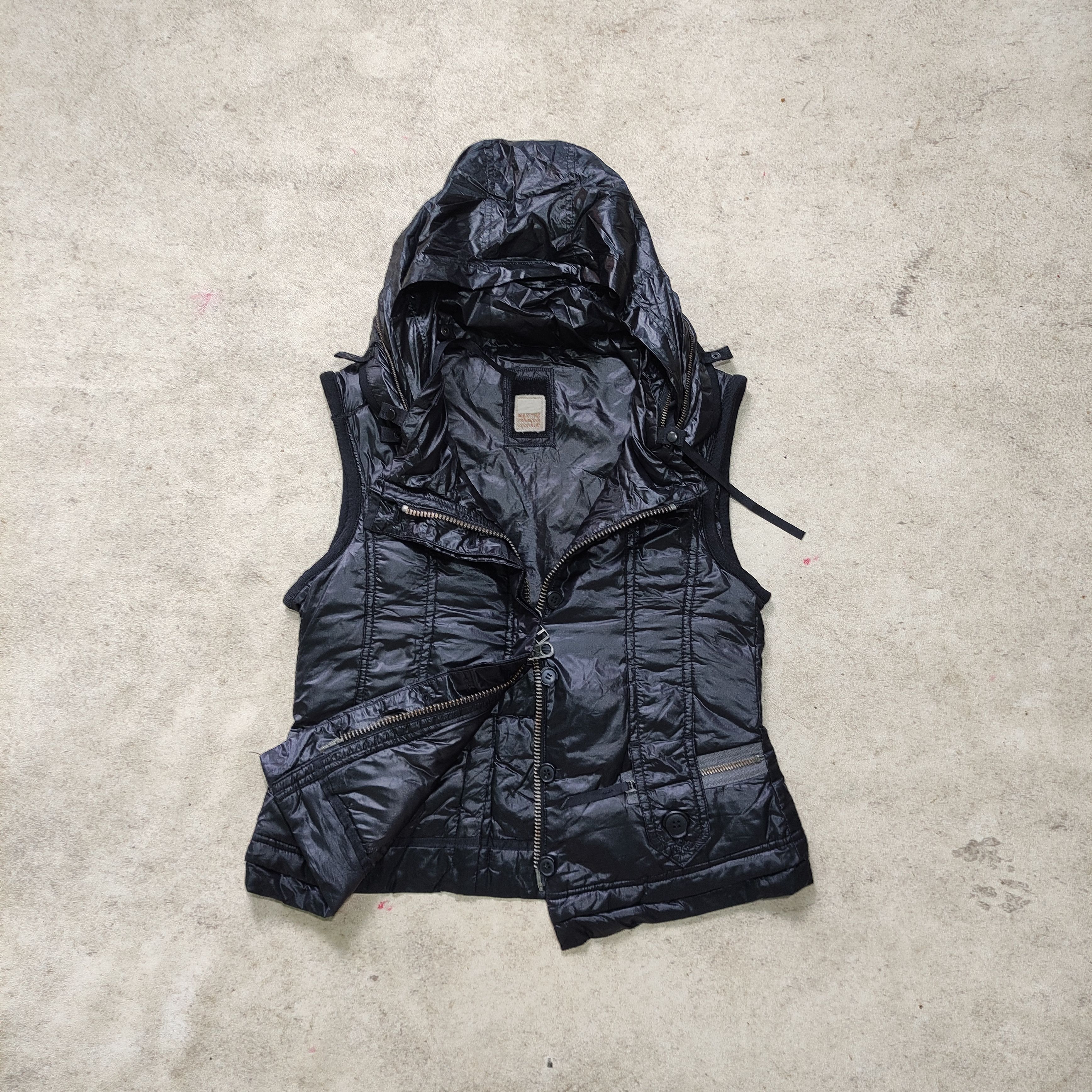 Le Grande Bleu (L.G.B.) Marithe Francois Girbaud puffer vest Bono 2000s Size US M / EU 48-50 / 2 - 3 Thumbnail