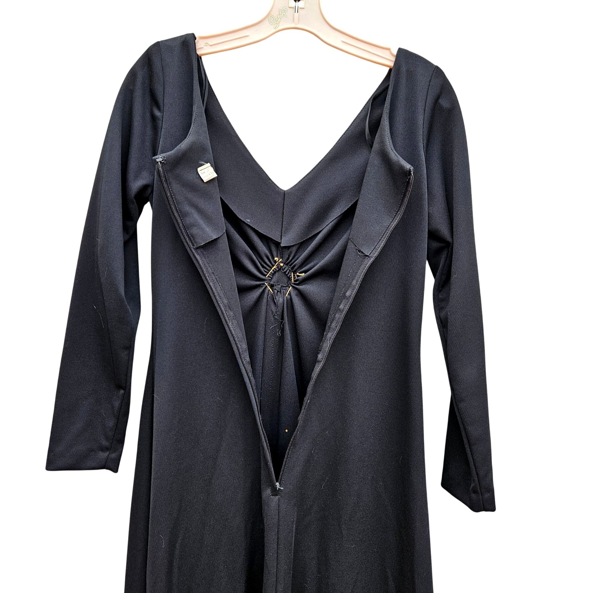 Vintage Vintage Black Doubleknit Maxi Dress Gold Medallion Empire Dr Size M / US 6-8 / IT 42-44 - 12 Thumbnail