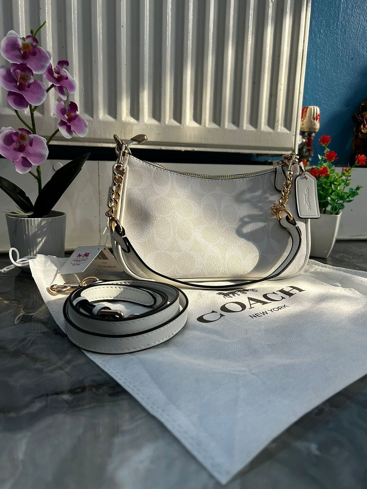 Coach Coach white Teri Shoulder Bag in Signature Canvas Size ONE SIZE - 3 Thumbnail