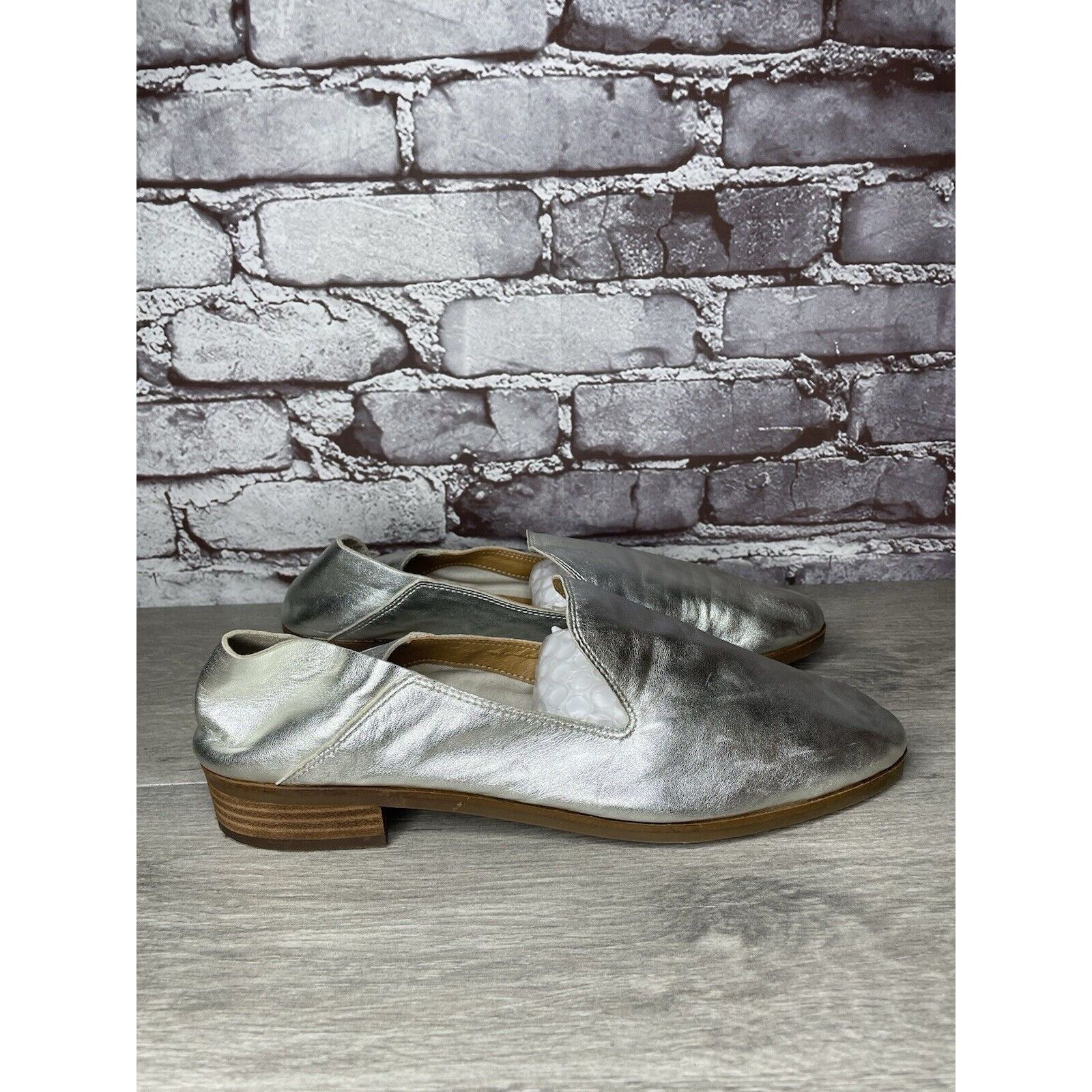 Lucky Brand Lucky Brand Metallic Silver Leather Slip On Loafers Flats Sh Size US 11 / IT 41 - 13 Thumbnail