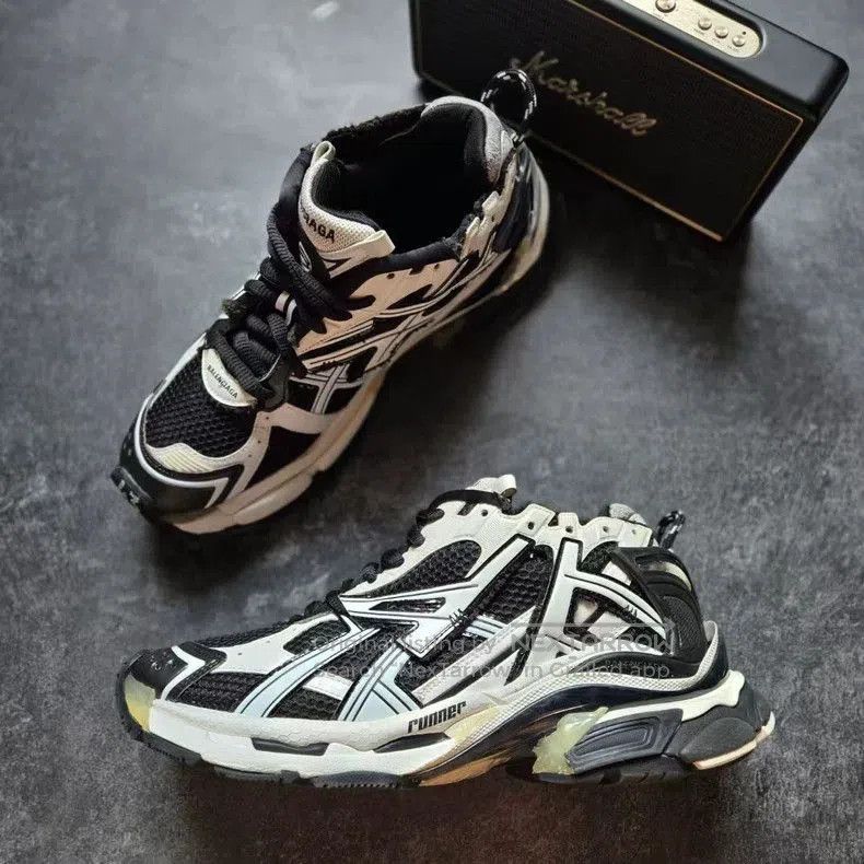 Balenciaga Balenciaga Runner Black and White Sneakers. Size US 10 / EU 43 - 2 Thumbnail