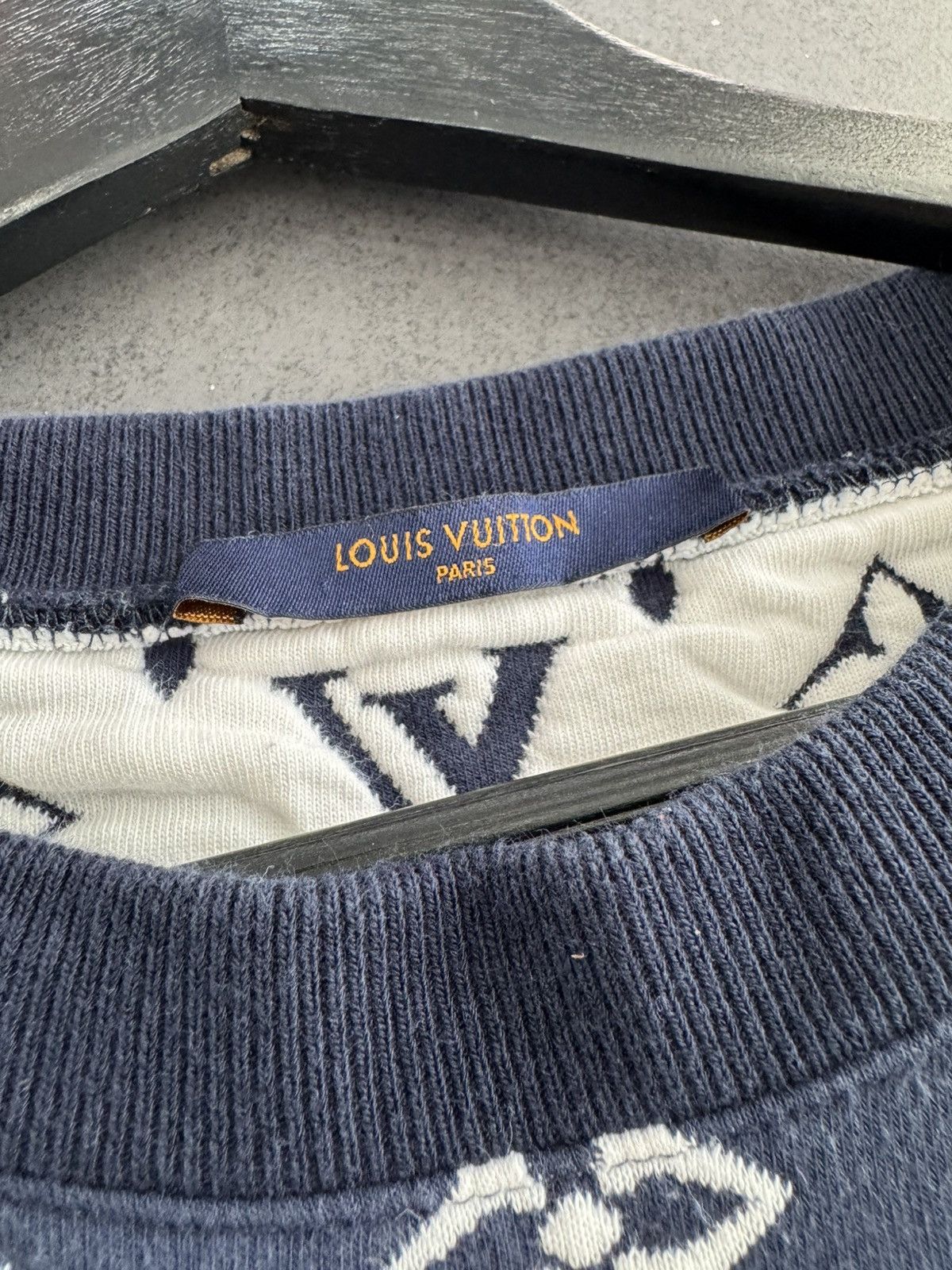 Louis Vuitton Louis Vuitton monogram crewneck sweatshirt Size US S / EU 44-46 / 1 - 3 Thumbnail