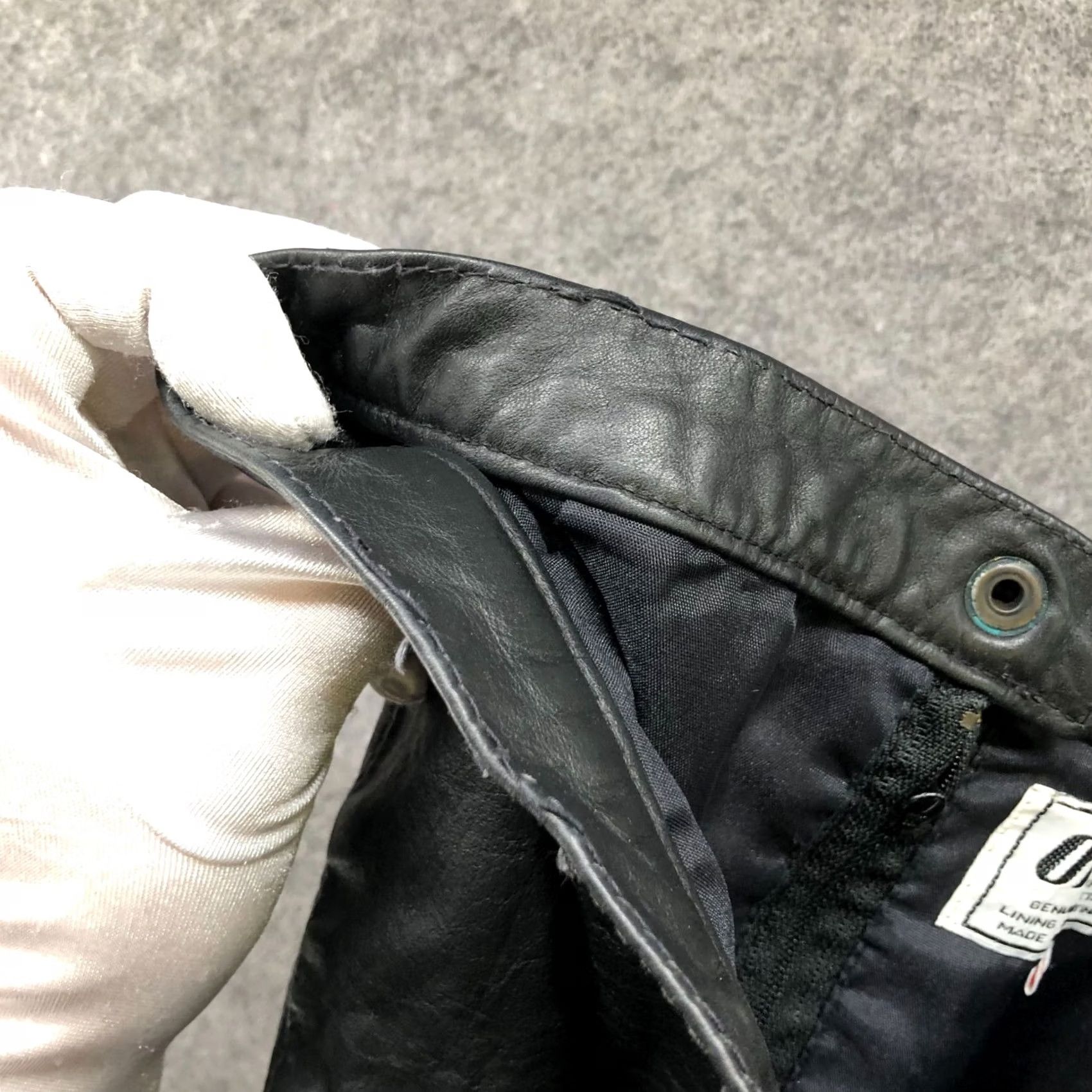 Vintage VTG Genuine Leather Mini Skirt Womens XS Black 24-25'' 9 OPUS Skirt Leather Short Mini Womens Shoes Size 26" / US 2 / IT 38 - 4 Thumbnail
