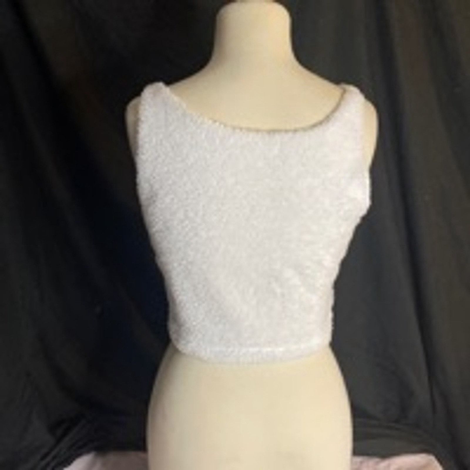 Other Fuzzy White Tank Top Crop M Soft Stretchy Knit Cozy Y2K Vibe Size M / US 6-8 / IT 42-44 - 8 Thumbnail