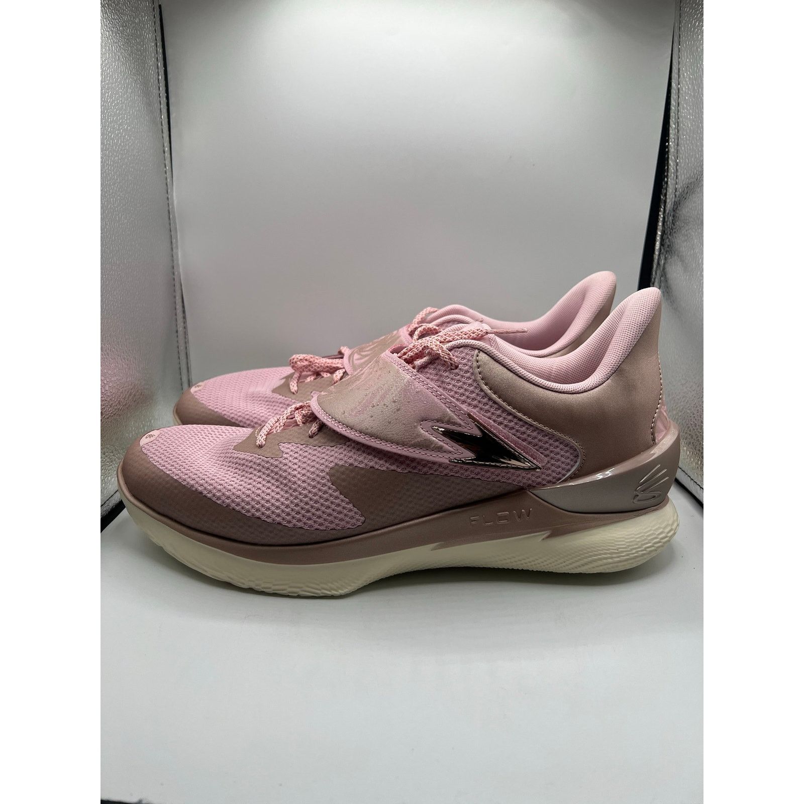 Under Armour Under Amour Curry Fox 1 “Reign Rose” size 14 men’s Size US 14 / EU 47 - 1 Thumbnail