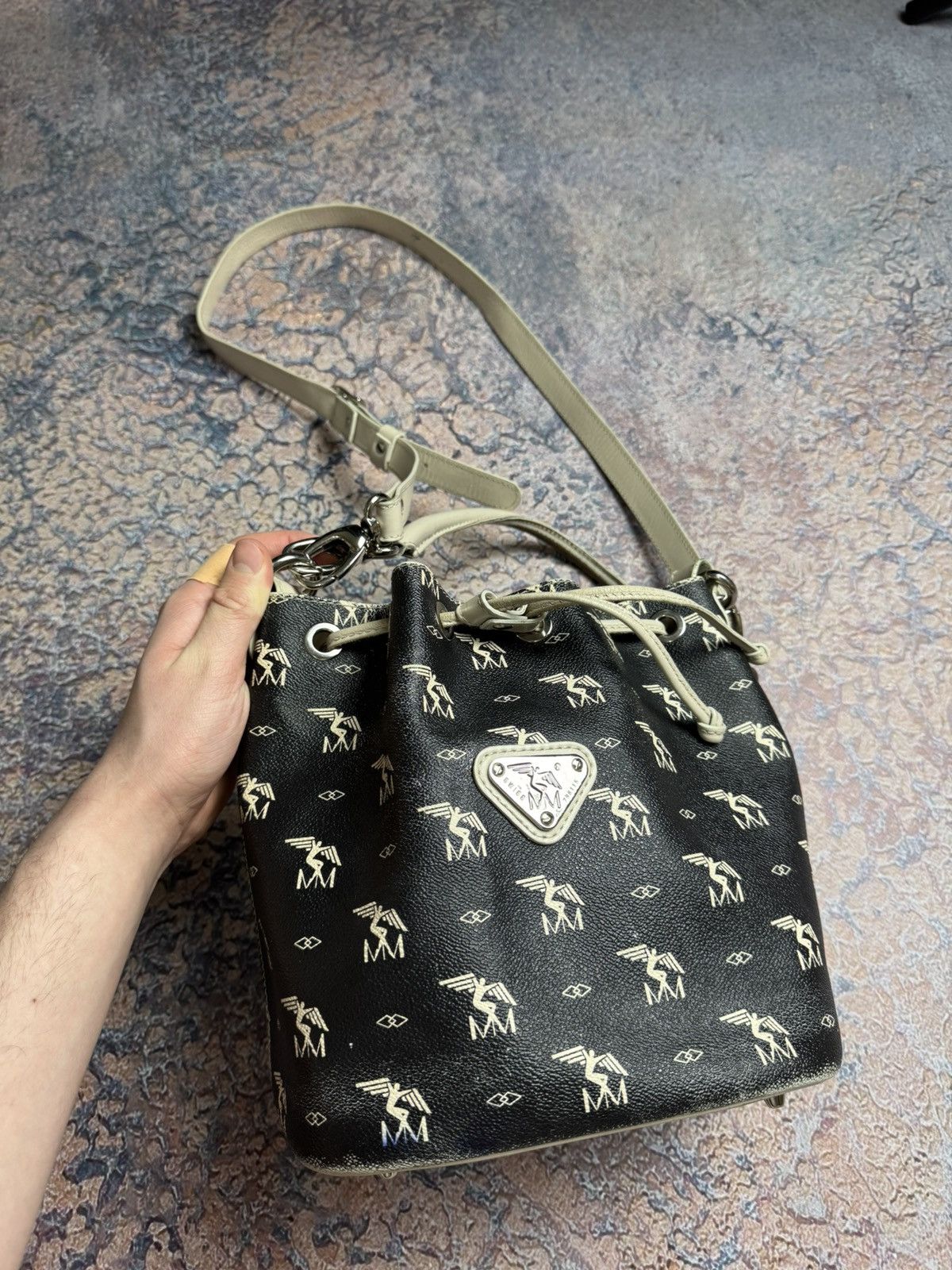 Leather MAISON MOLLERUS Ostrich Leather Bucket Bag Luxury Size ONE SIZE - 1 Thumbnail