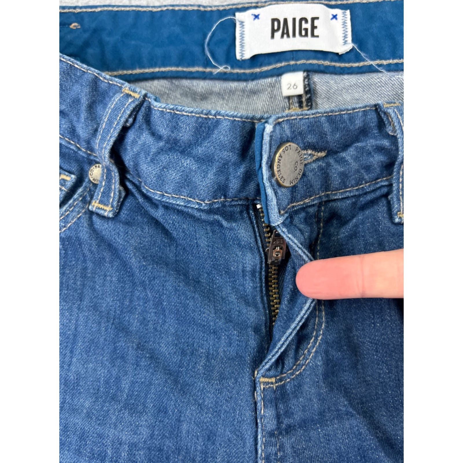Anthropologie Anthropologie Paige Shorts Womens Blue Denim Cut-Off Low Rise 26 Regular 4 in Inseam 27x4 Cotton Size 26" / US 2 / IT 38 - 6 Thumbnail