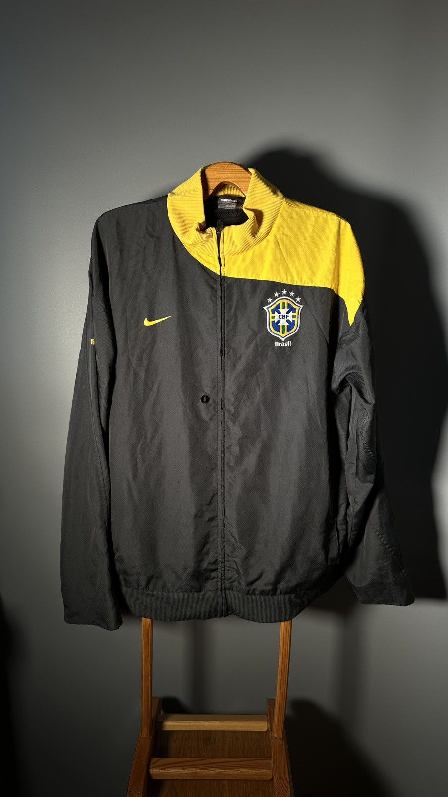 MLB RARE BRAZIL NATIONAL TEAM TRAINING FOOTBALL JACKET NIKE Size US XXL / EU 58 / 5 - 2 Thumbnail