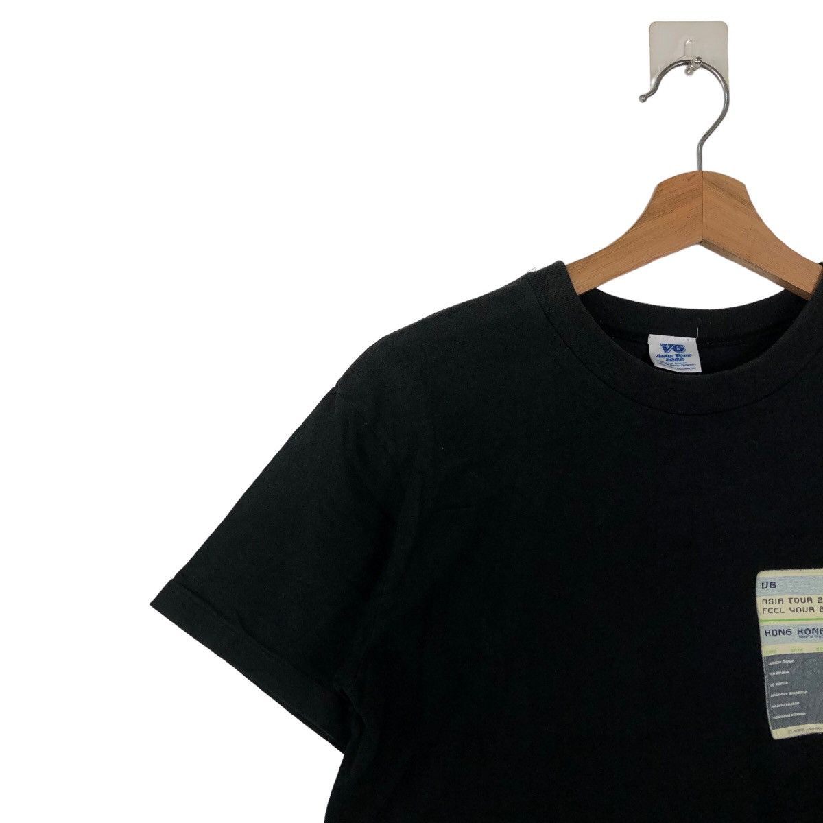 Band Tees 🔥VINTAGE 2002 TOUR BAND TEES BIG LOGO Size US M / EU 48-50 / 2 - 6 Thumbnail