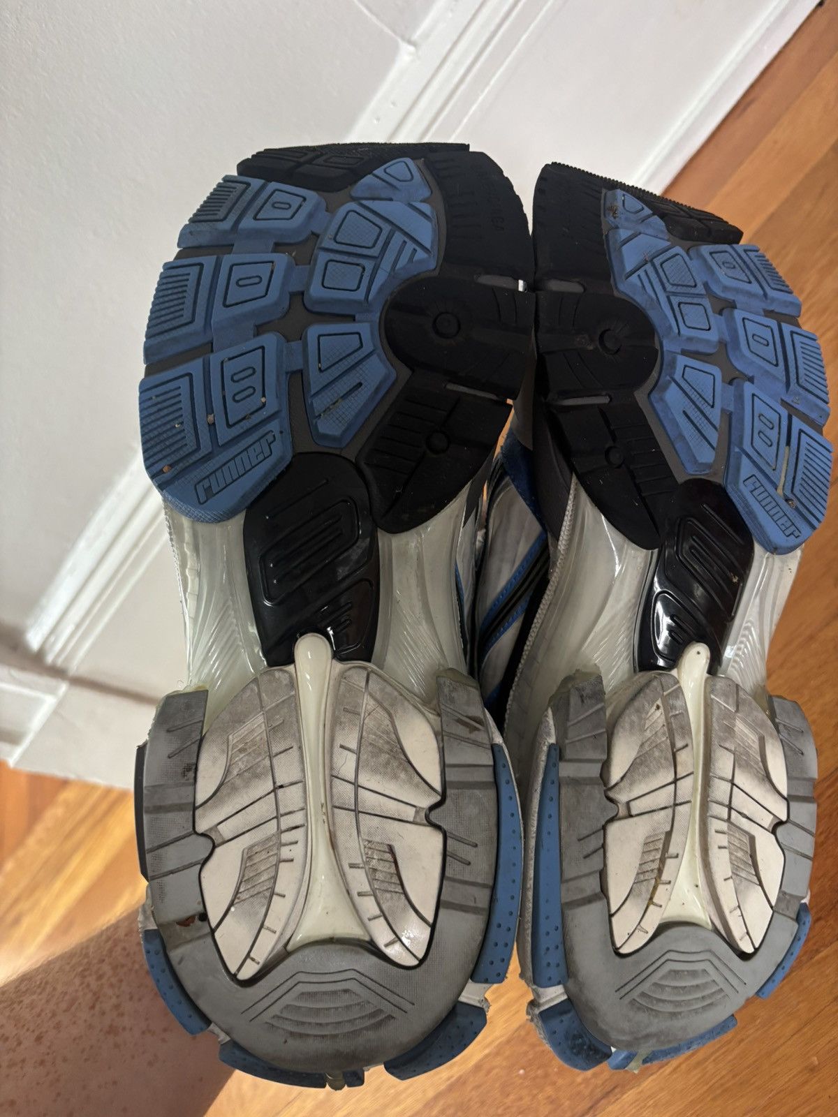 Balenciaga White and Blue Runners Size US 9.5 / EU 42-43 - 5 Thumbnail