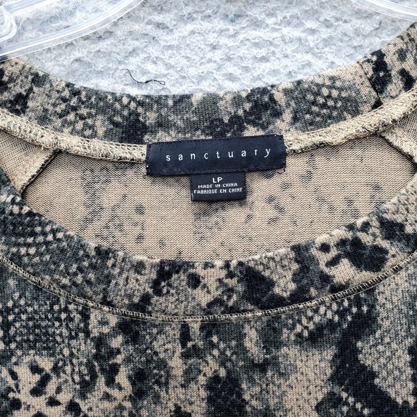Sanctuary Sanctuary Snake Print Shirt Top Womens Size PL Multicolor Long Sleeve Slit . Size L / US 10 / IT 46 - 3 Thumbnail
