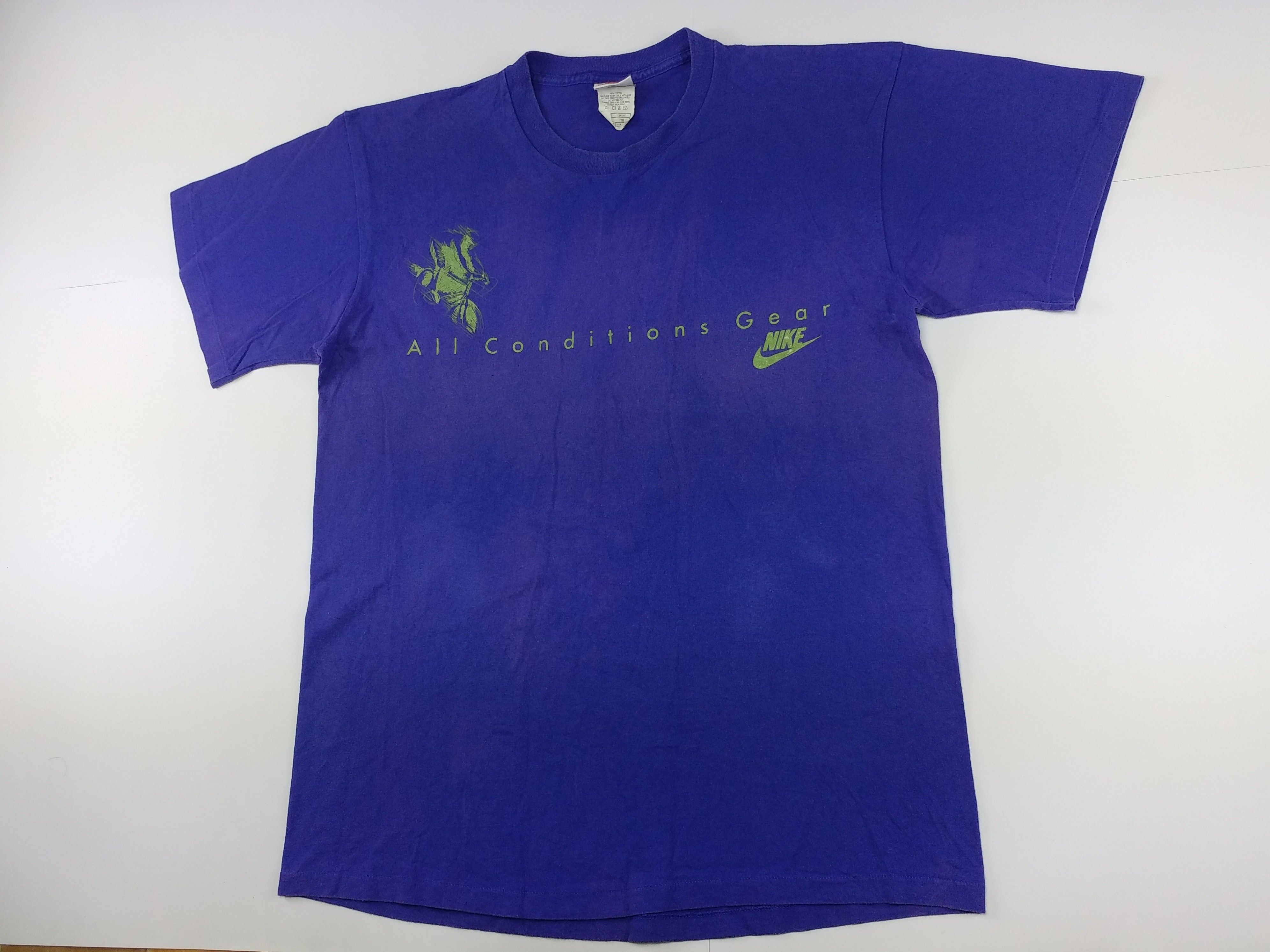 Nike NIKE t-shirt, vintage purple basketball jersey 90s hip hop L Size US L / EU 52-54 / 3 - 8 Thumbnail
