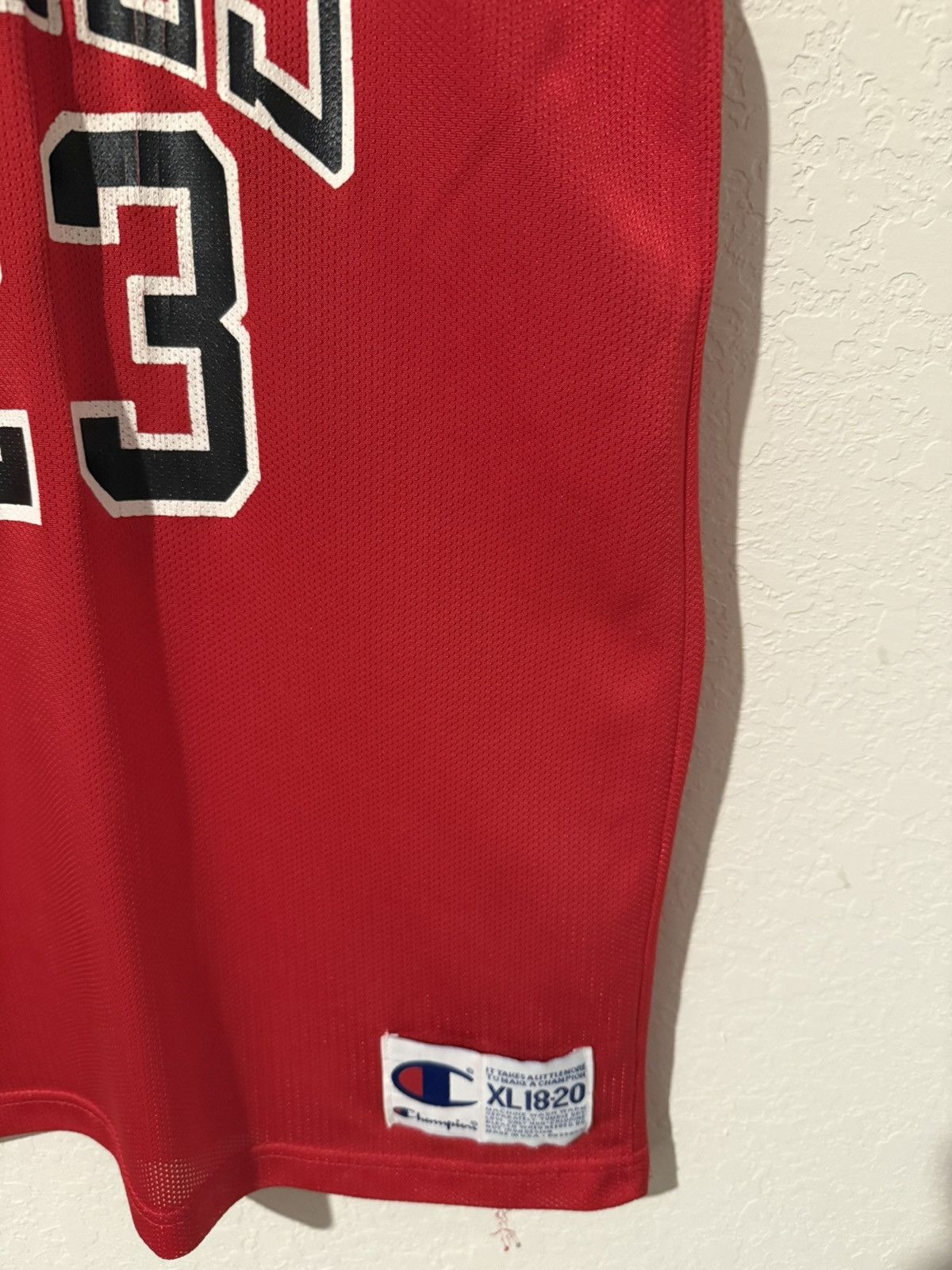 NBA Vintage Michael Jordan Chicago Bulls Jersey Champion Size US S / EU 44-46 / 1 - 3 Thumbnail