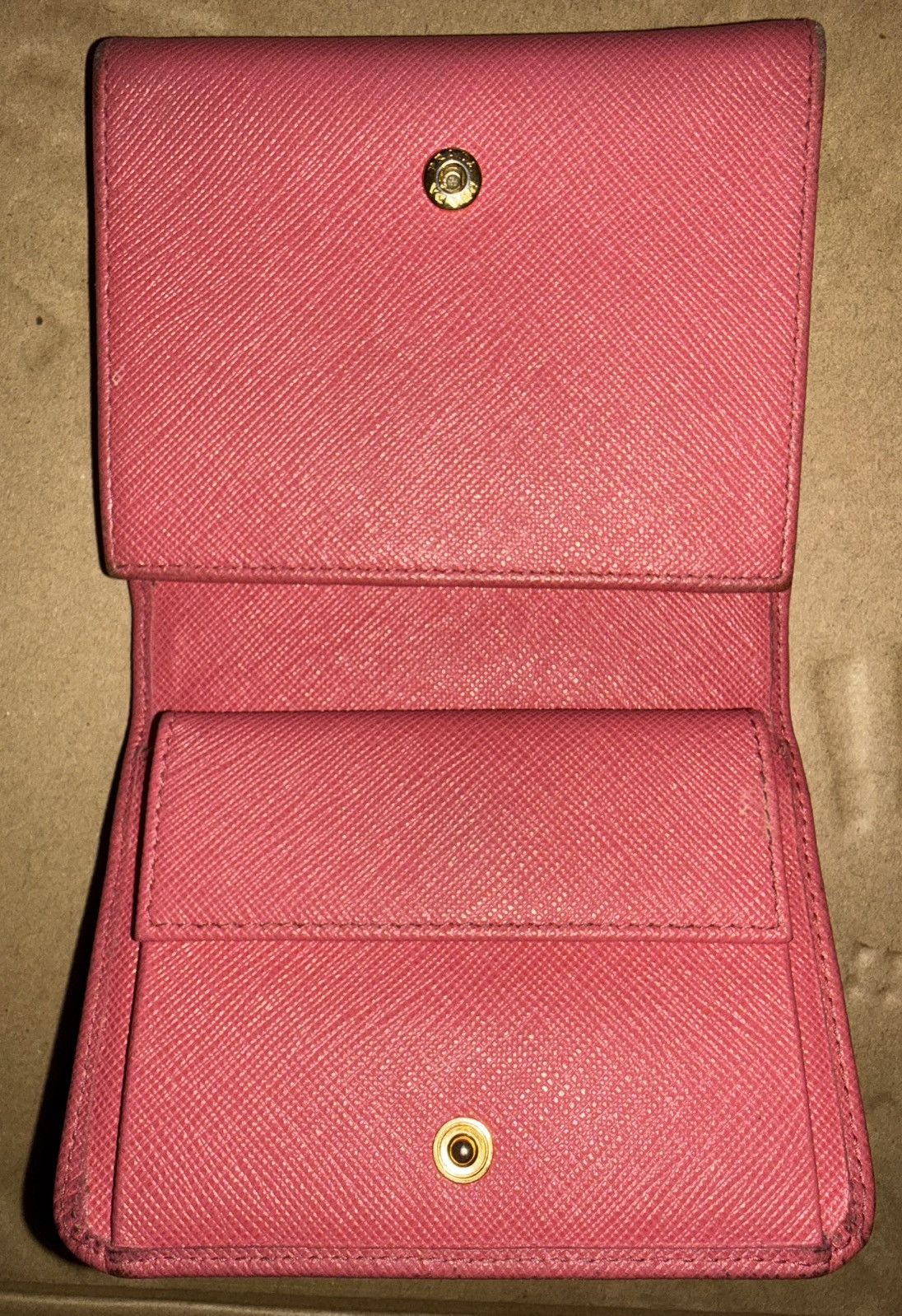 Prada Prada Pink Saffiano tri-fold leather wallet w/ Gold Badge! Size ONE SIZE - 7 Thumbnail
