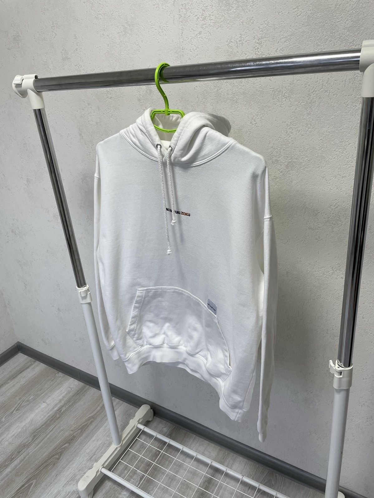 Japanese Brand × Mki Miyuki Zoku × Vintage MKI Miyuki Zoku Japanese Brand White Hoodie Center Logo Size US L / EU 52-54 / 3 - 3 Thumbnail