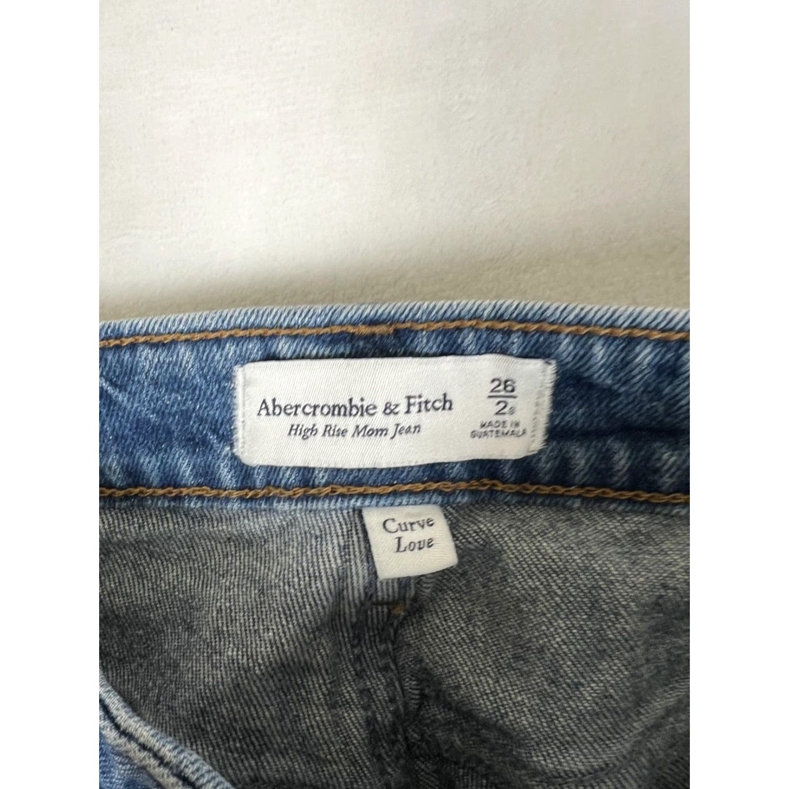 Abercrombie & Fitch Abercrombie & Fitch High Rise Mom Jeans Women's 2 Blue Distressed Curve Love Size 26" / US 2 / IT 38 - 4 Thumbnail