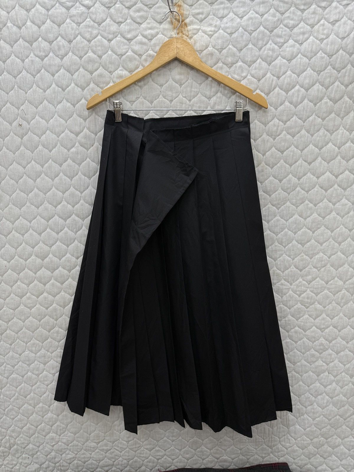 Yohji Yamamoto 🔥🔥🔥ARCHIVE VINTAGE YOHJI YAMAMOTO PLEATED WRAP SKIRTS Size 29" - 1 Thumbnail