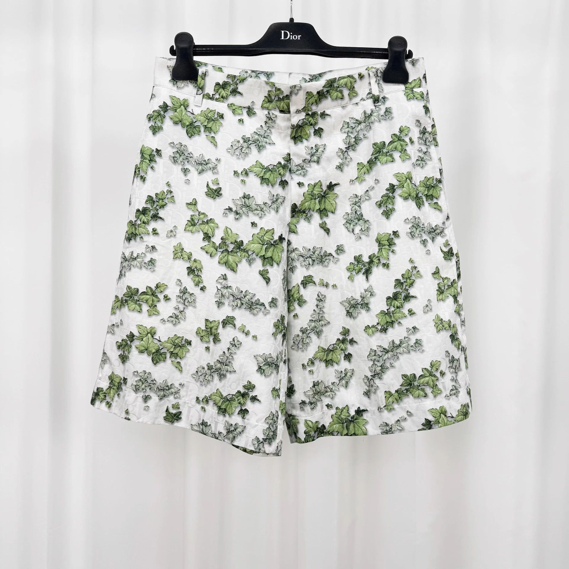 Dior Dior Oblique Camellia Print Short 46 New Size US 30 / EU 46 - 1 Thumbnail