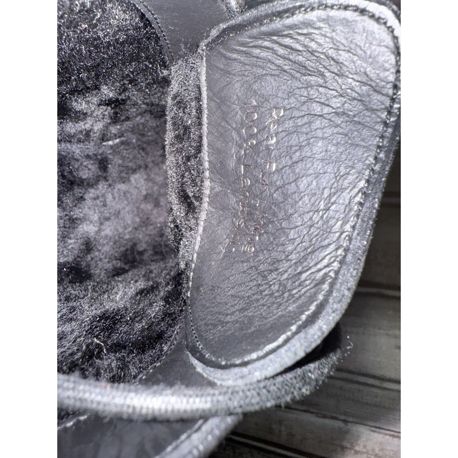 Hugo Boss BOSS Hugo Boss Chukka Real Fur Linning Lambskin Boots Sz 7 Size US 7 / EU 40 - 6 Thumbnail