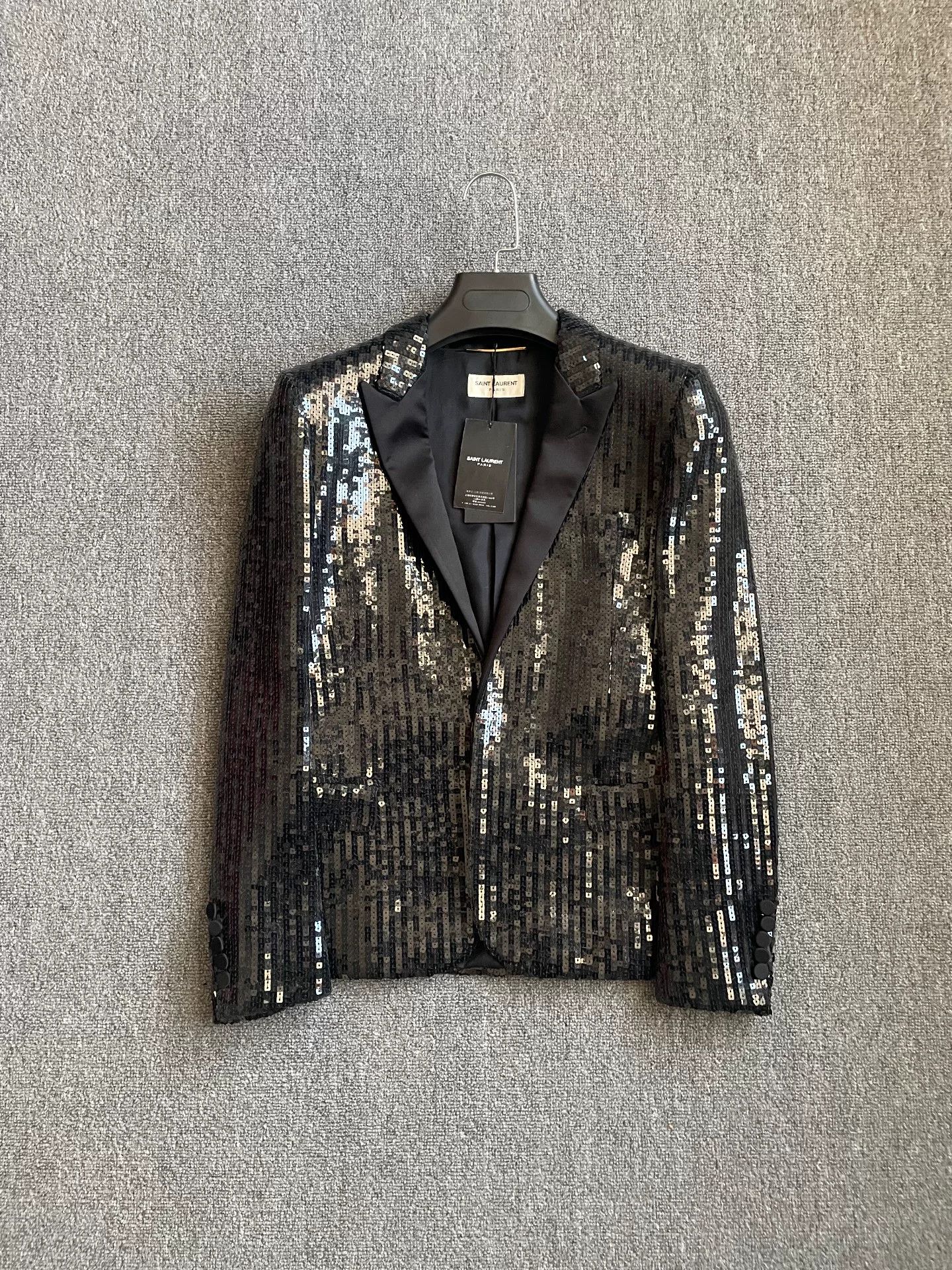 Saint Laurent Paris saint laurent black sequined blazer Size US M / EU 48-50 / 2 - 1 Thumbnail