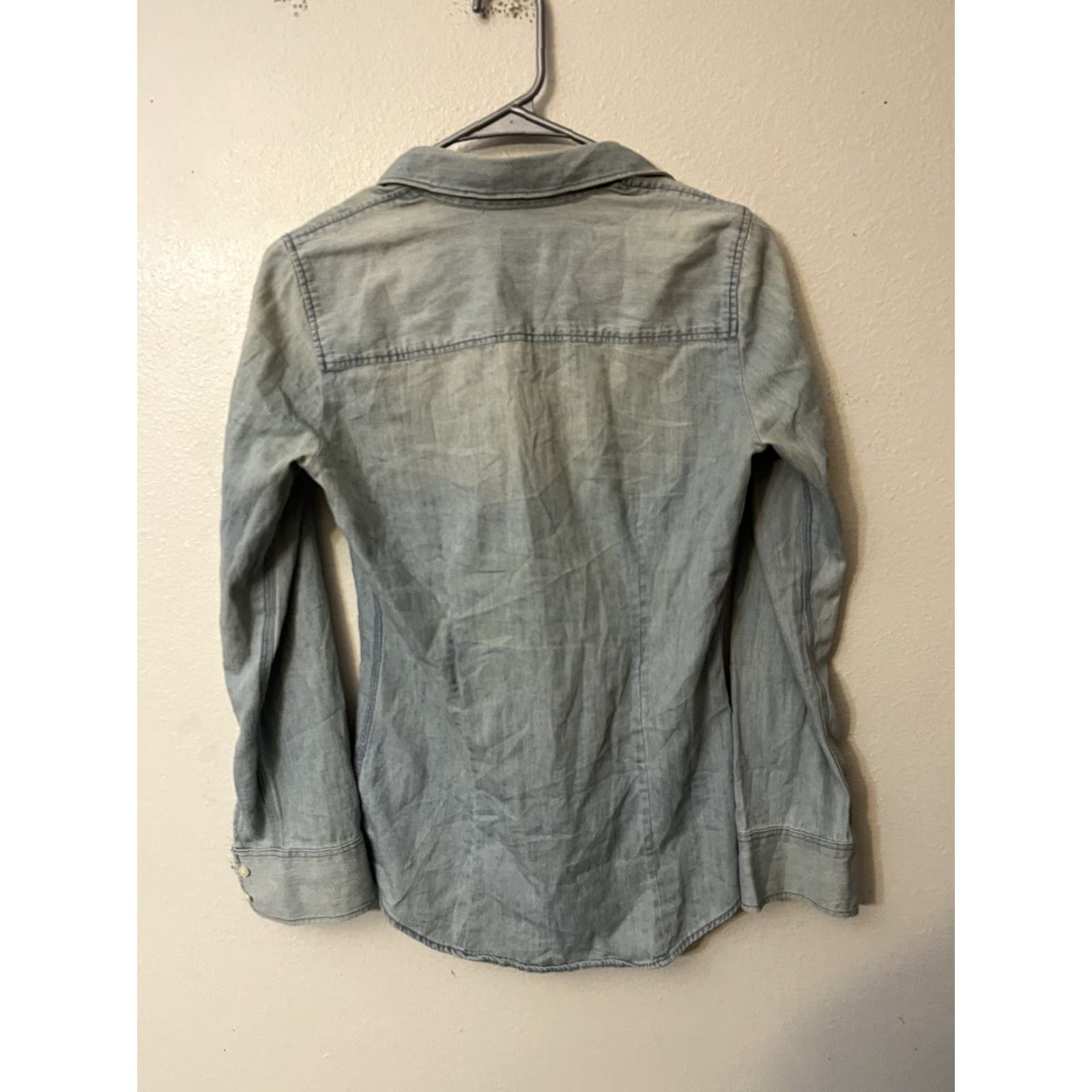 Vintage J Crew Chambray Button-Up Shirt Womens 2XS Distressed LS Size XXS / US 00 / IT 34 - 3 Thumbnail