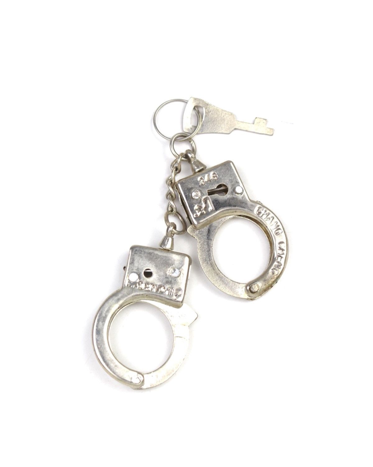 Vintage 2000S 348 TOY MINI METAL HANDCUFF KEYCHAIN Size ONE SIZE - 1 Thumbnail