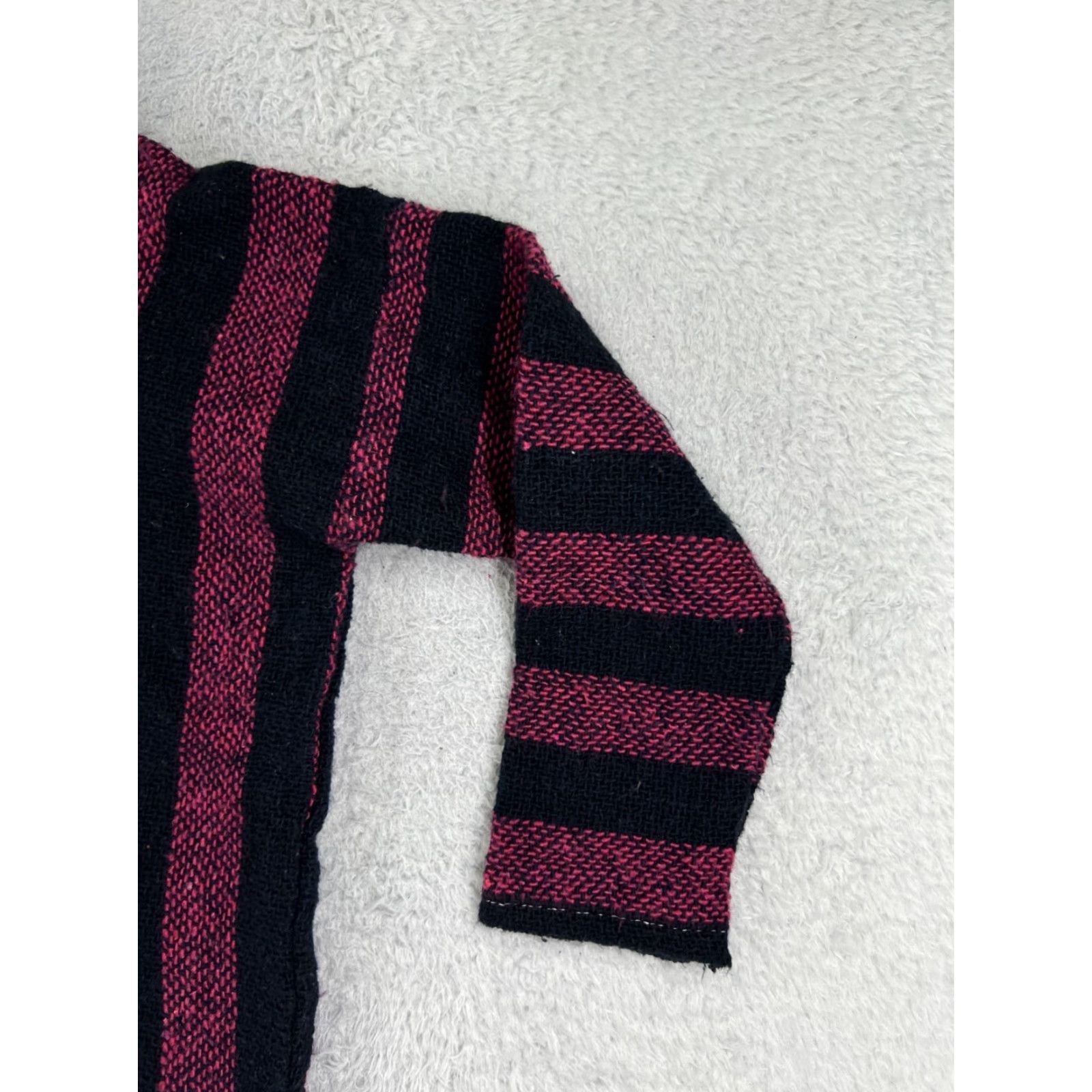 Vintage Baja Hoodie Mens Medium Red Black Acrylic Drug Rug Pocket Sweater Made Mexico Size US M / EU 48-50 / 2 - 4 Thumbnail