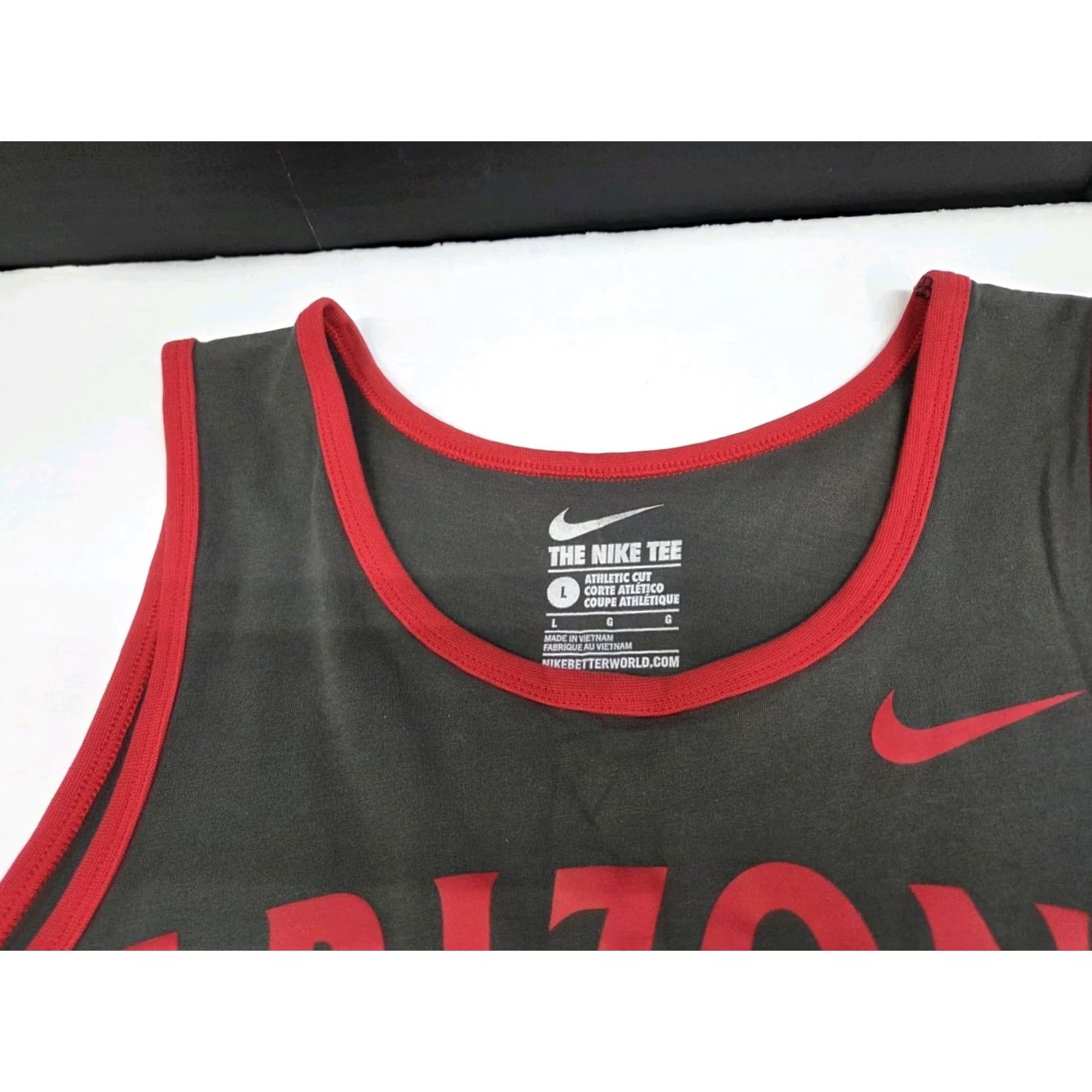 Nike Nike Athletic Cut T-Shirt Mens Tank Top Arizona Wildcats Large Grey/Red Graphic Print Logo Sleeveless Round Neck Athletic Fit Sports Size US L / EU 52-54 / 3 - 2 Thumbnail