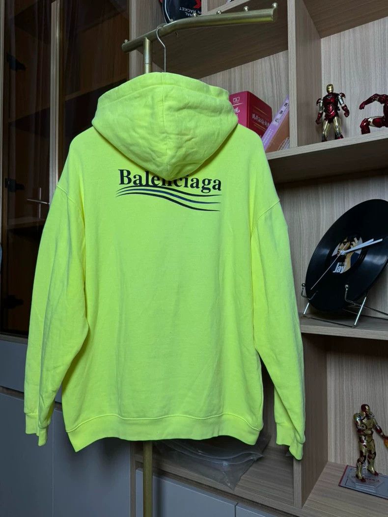 Balenciaga Balenciaga Coke Wave Hoodie Loose Fit Sweatshirt Size US S / EU 44-46 / 1 - 2 Thumbnail