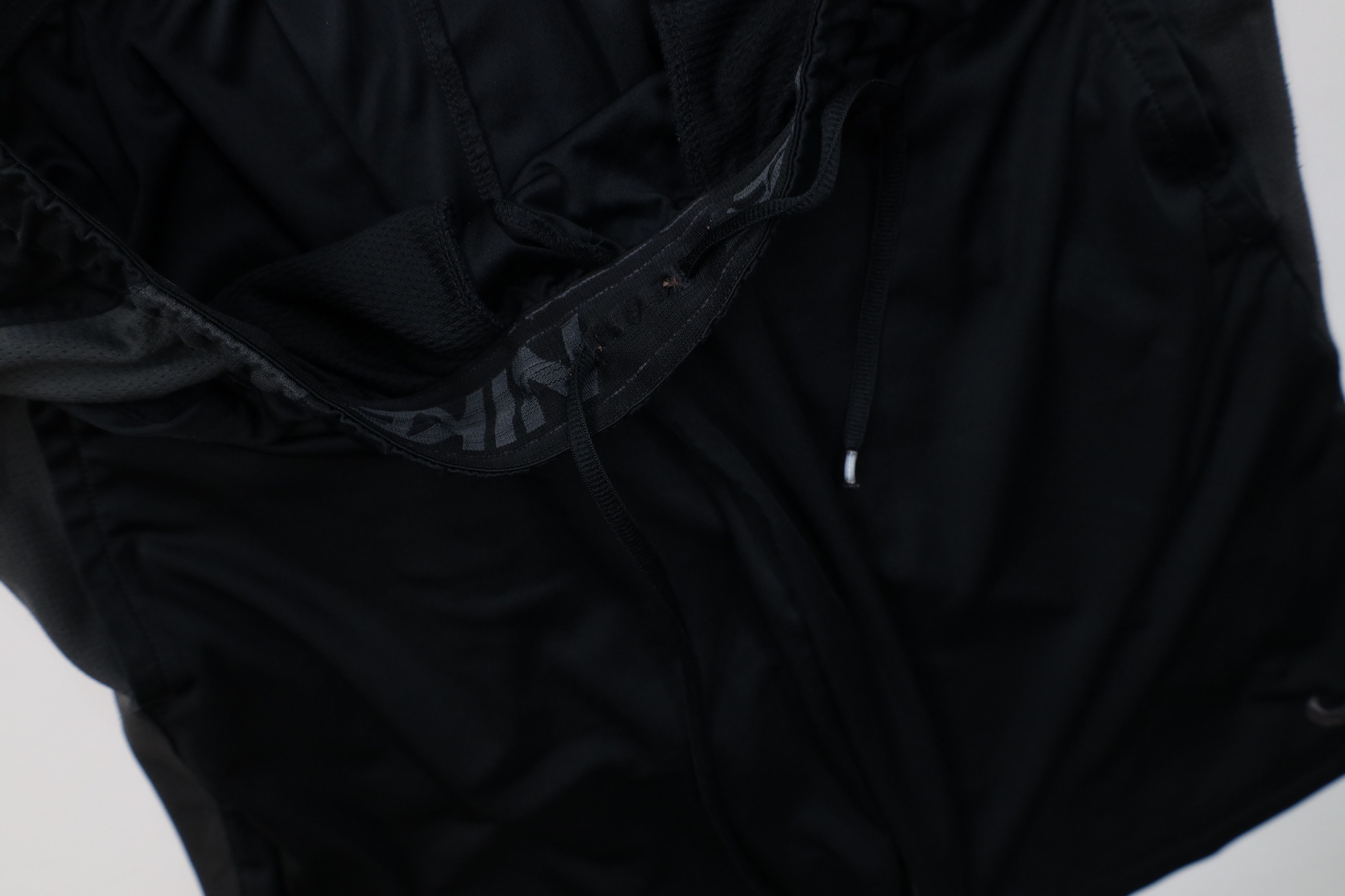 Nike Vintage Y2K Nike Scott Mini Swoosh Above Knee Shorts Black Size US 32 / EU 48 - 7 Thumbnail