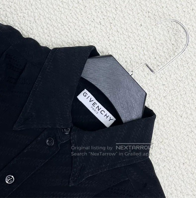 Givenchy Givenchy Black Single Breasted Collar Mulberry Silk Embroi Size XS / US 0-2 / IT 36-38 - 3 Thumbnail