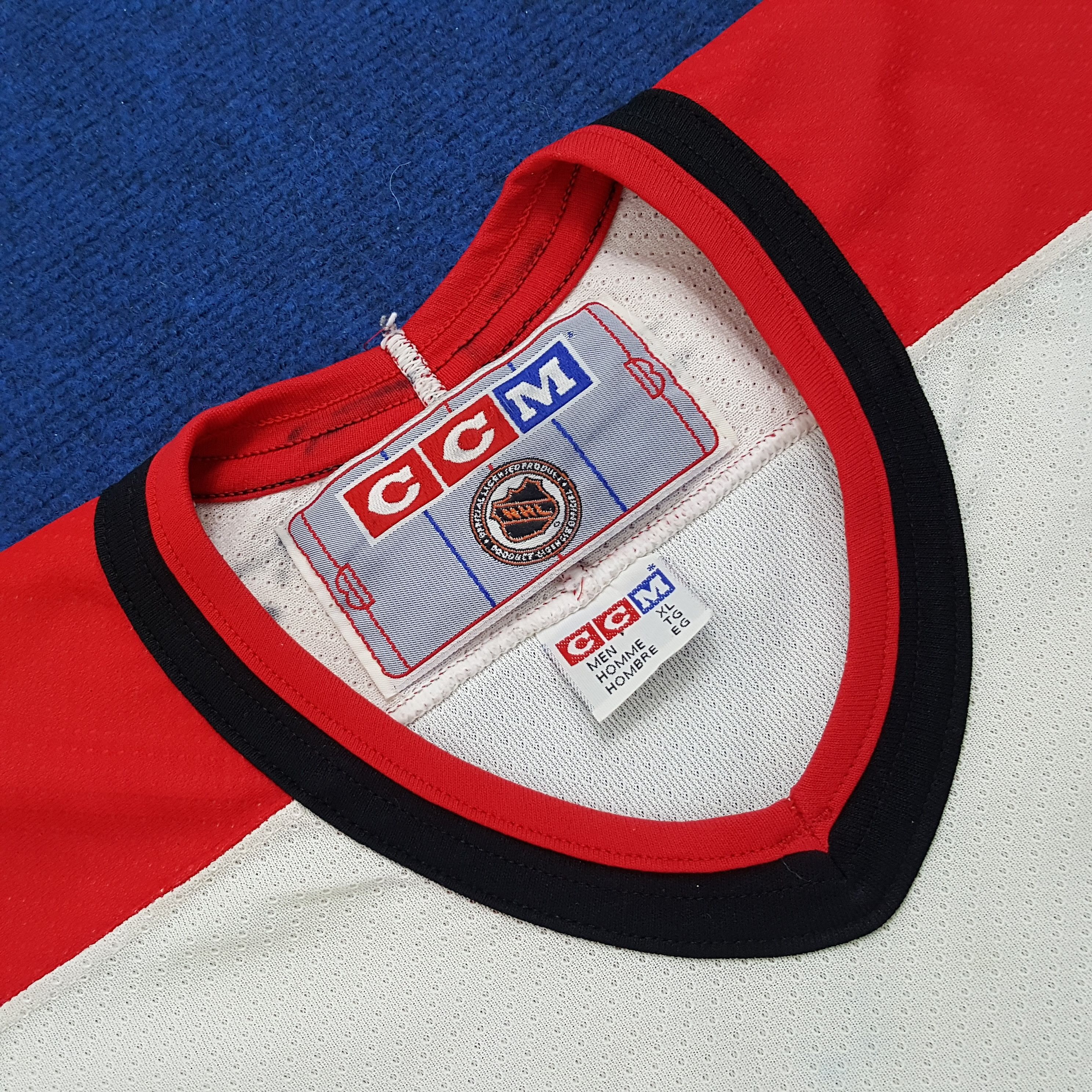NHL × Vintage Vintage CCM Ice Hockey American Sports Jersey Size US XXL / EU 58 / 5 - 6 Thumbnail