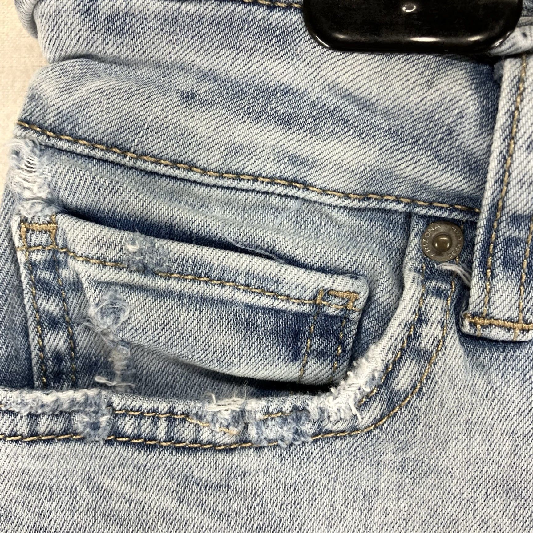 Vintage Arizona Jeans Women's Juniors Size 5 High Rise Cut-Off Shorts Blue 90s Retro Ruffle Waist Size 27" / US 4 / IT 40 - 5 Thumbnail