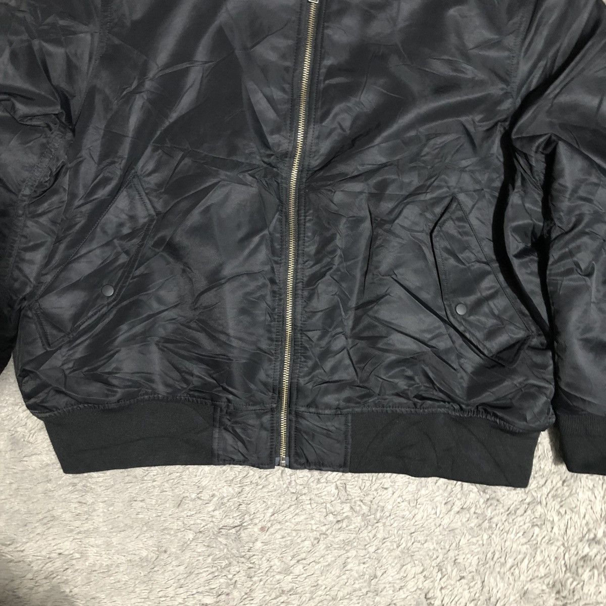Uniqlo MA1 BOMBER JACKET BY UNIQLO Size US XL / EU 56 / 4 - 8 Thumbnail