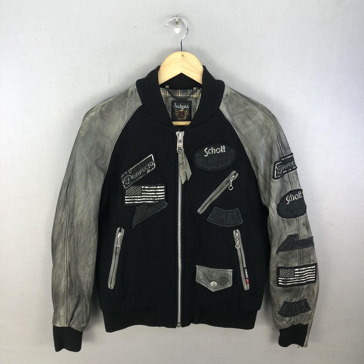 Schott Vintage Schott Cowhide Sleeve With Patches Biker Jacket Size US S / EU 44-46 / 1 - 1 Thumbnail