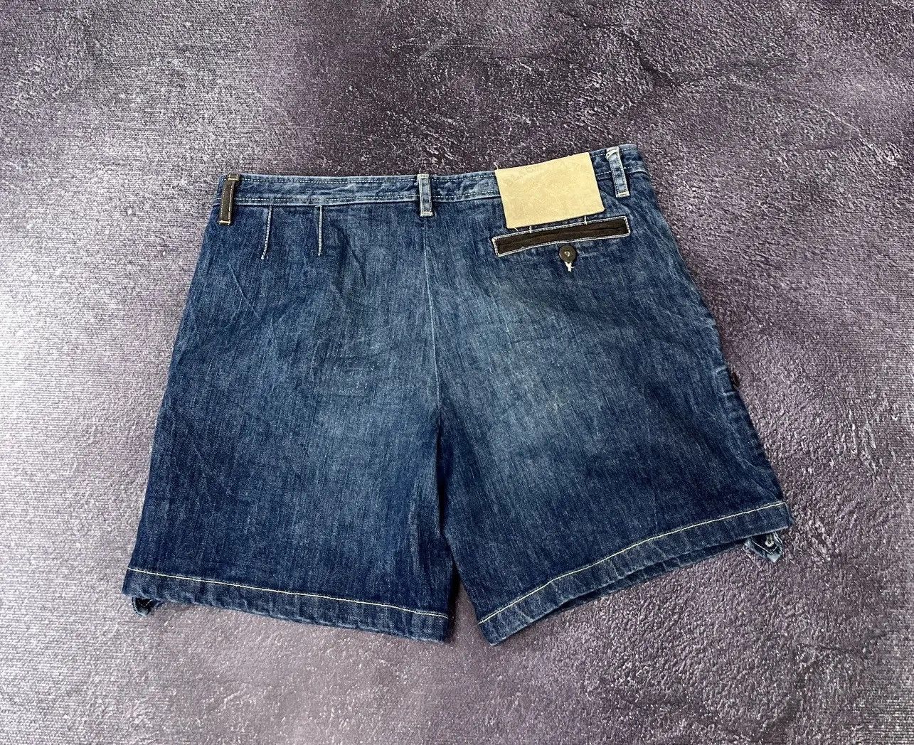 Dolce & Gabbana × Vintage Vintage Dolce & Gabanna Y2K Women's Luxury Mini Denim Shorts Size 34" / US 12 / IT 48 - 8 Thumbnail