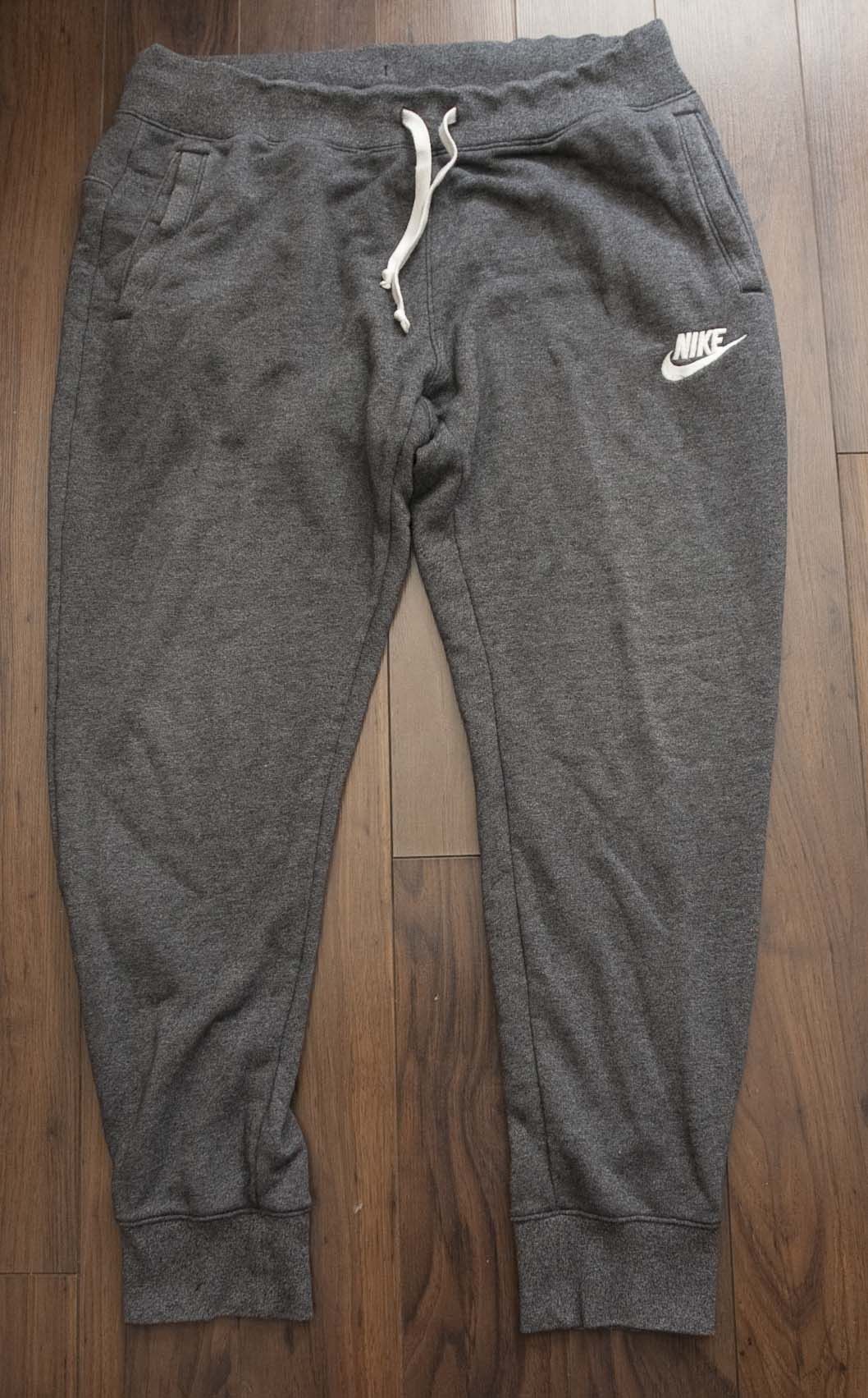Nike Nike Jogger Sweatpants Size XL / 36X29.5 Dark Gray Size US 36 / EU 52 - 1 Thumbnail