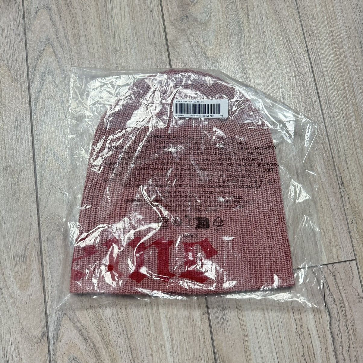 Supreme Supreme Old English Printed Beanie Red Skullcap Deadstock Size ONE SIZE - 4 Thumbnail