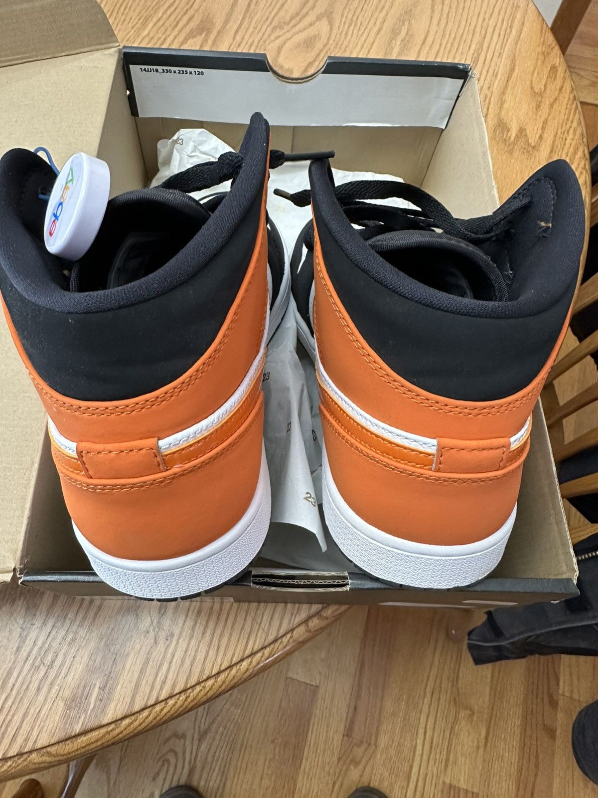 Jordan Brand × Nike Jordan 1 Shattered Backboard Retro Mid Size US 11 / EU 44 - 4 Thumbnail