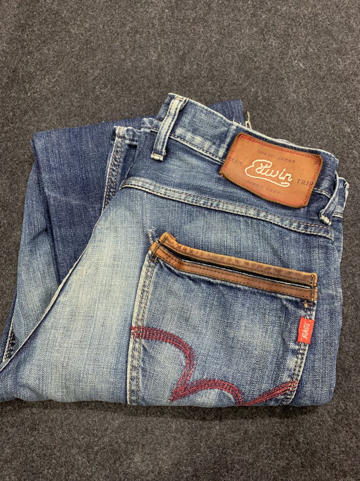 Edwin EDWIN Blue Trip Distressed Denim Jeans Flap Pocket Size US 32 / EU 48 - 14 Thumbnail
