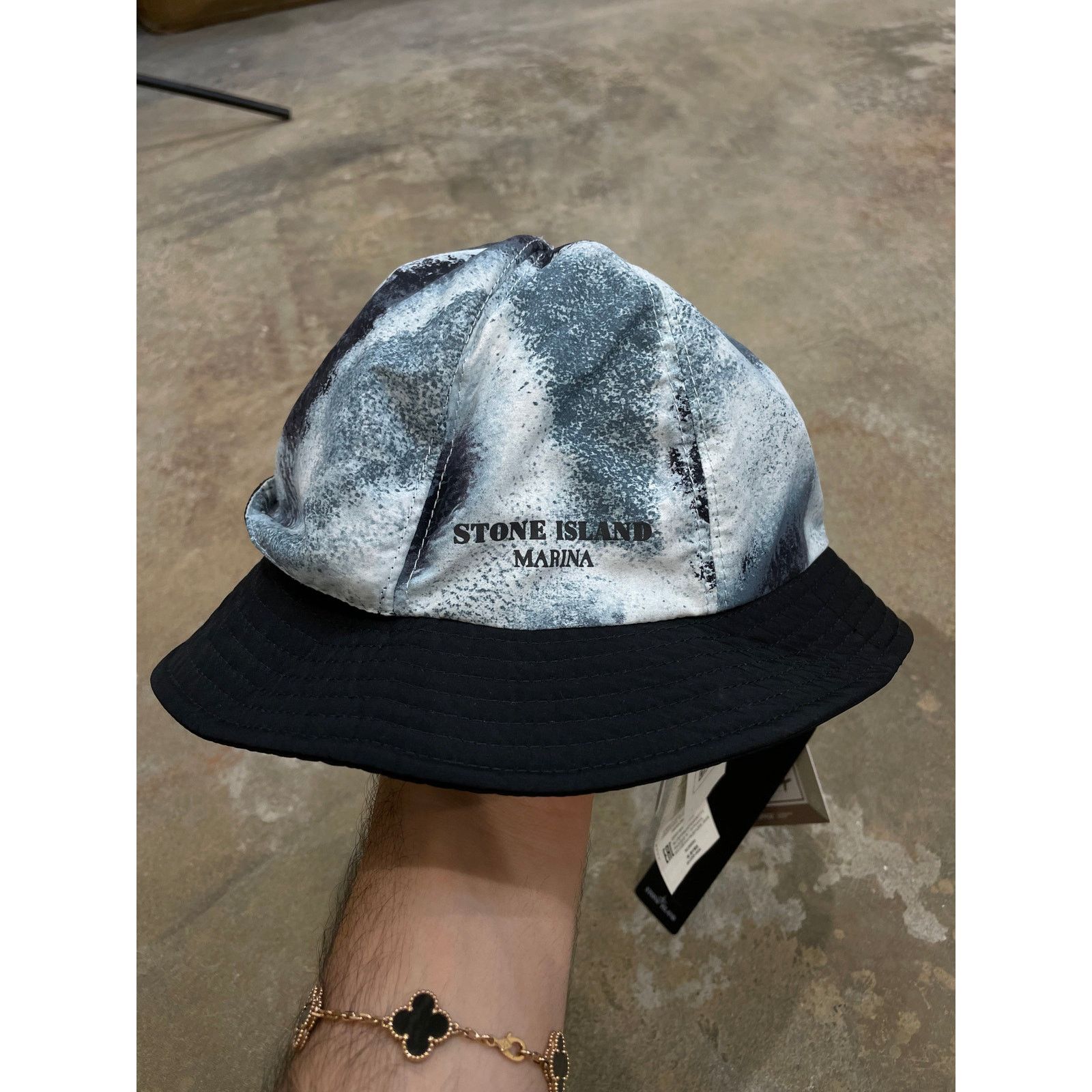 Stone Island Stone Island Bucket Hat Black OS Size ONE SIZE - 1 Thumbnail