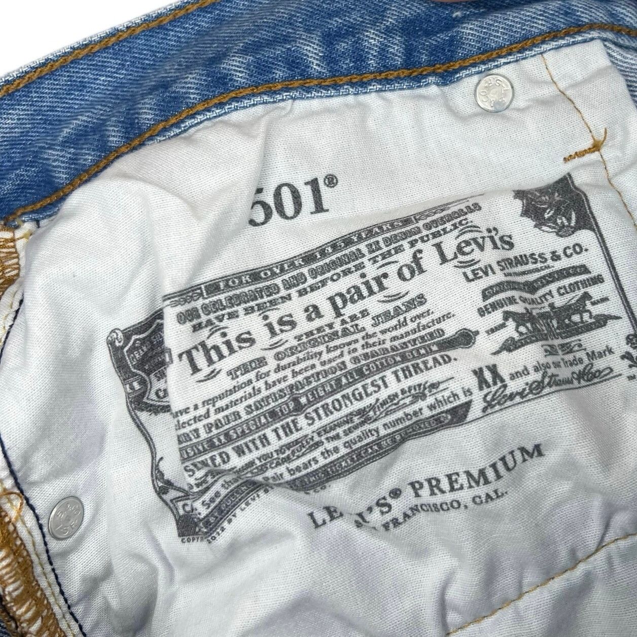 Levi's Levi’s 501 Distressed Button Fly Jeans 30x32 Straight Leg Size US 30 / EU 46 - 4 Thumbnail