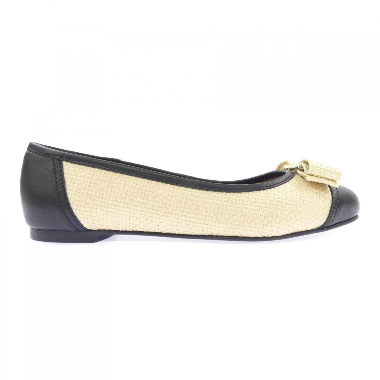 Salvatore Ferragamo Salvatore Ferragamo Salvatore Ferragamo VARINA Pumps Leather Shoes VARINA DUTY FREE for USA Size ONE SIZE - 1 Thumbnail