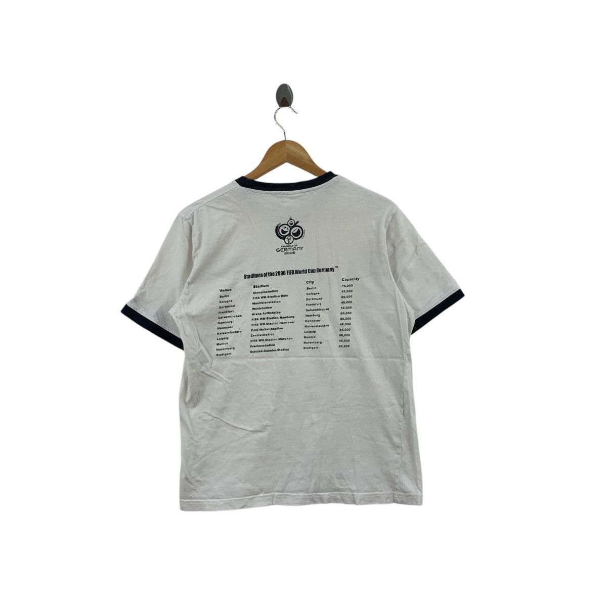 Vintage Vintage 2006 FIFA WORLD CUP Germany Stadium Tee Shirt Top Size L / US 10 / IT 46 - 6 Thumbnail