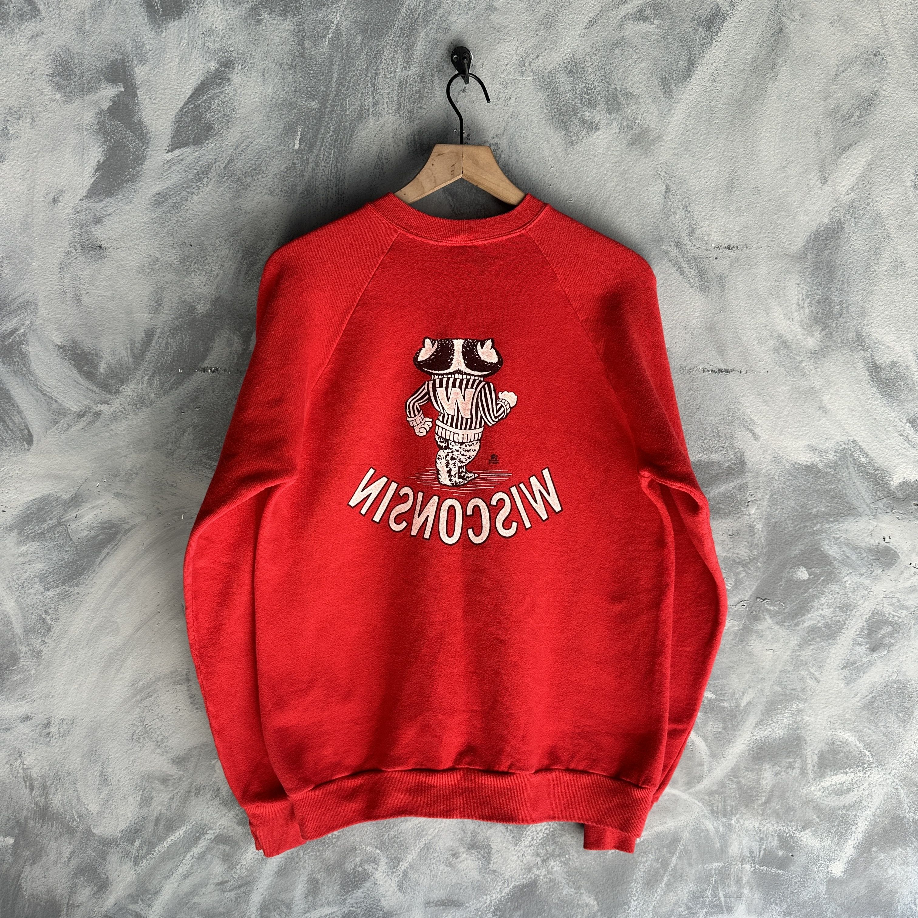 Other VINTAGE Wisconsin University Bucky Badger 2 Sided 80s Size US L / EU 52-54 / 3 - 6 Thumbnail