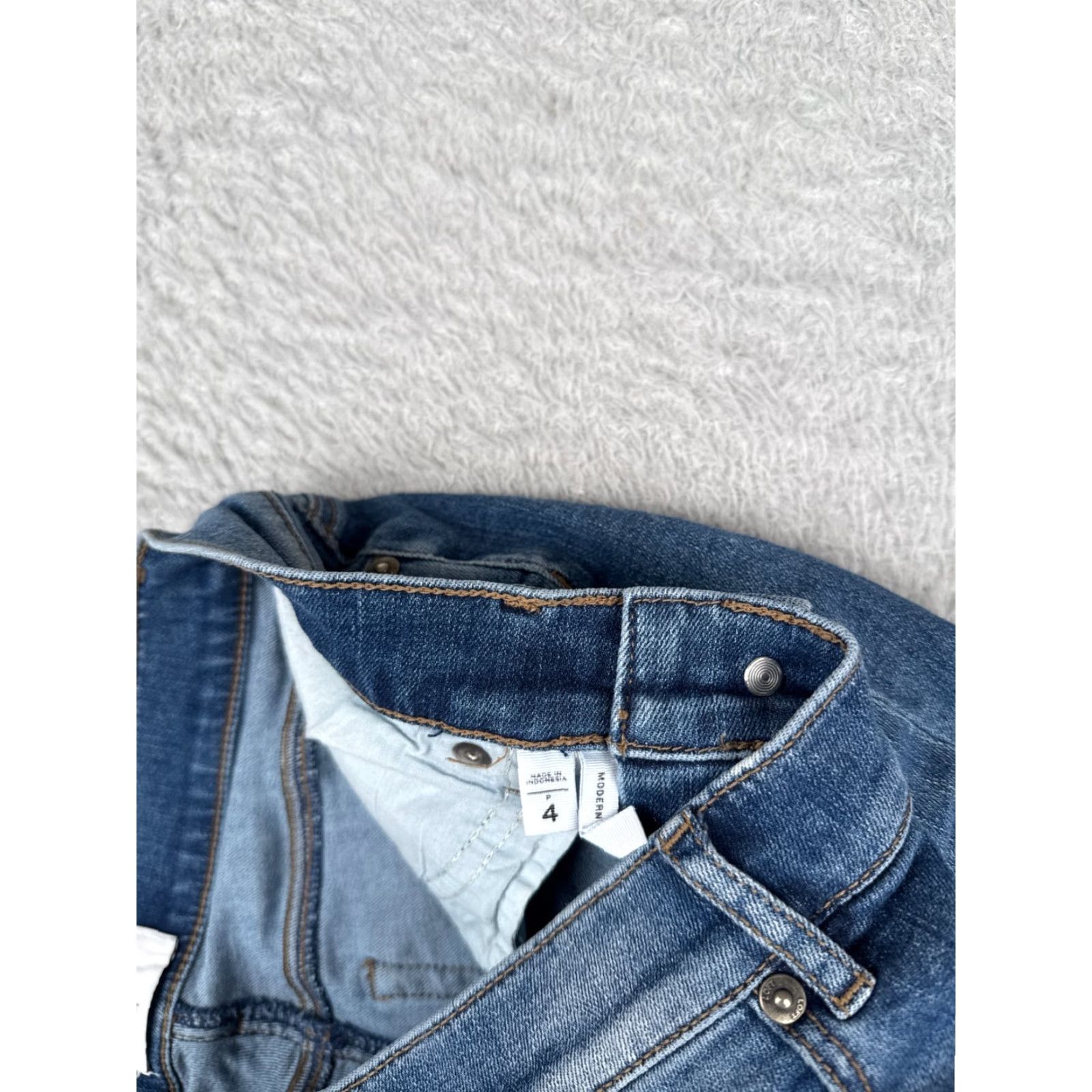 Loft Loft Jeans Womens Skinny Low Rise Blue Denim 27x23 Petites Jeans Distressed 4P 5-Pocket Design Cotton Spandex Loft Outlet Size 27" / US 4 / IT 40 - 7 Thumbnail
