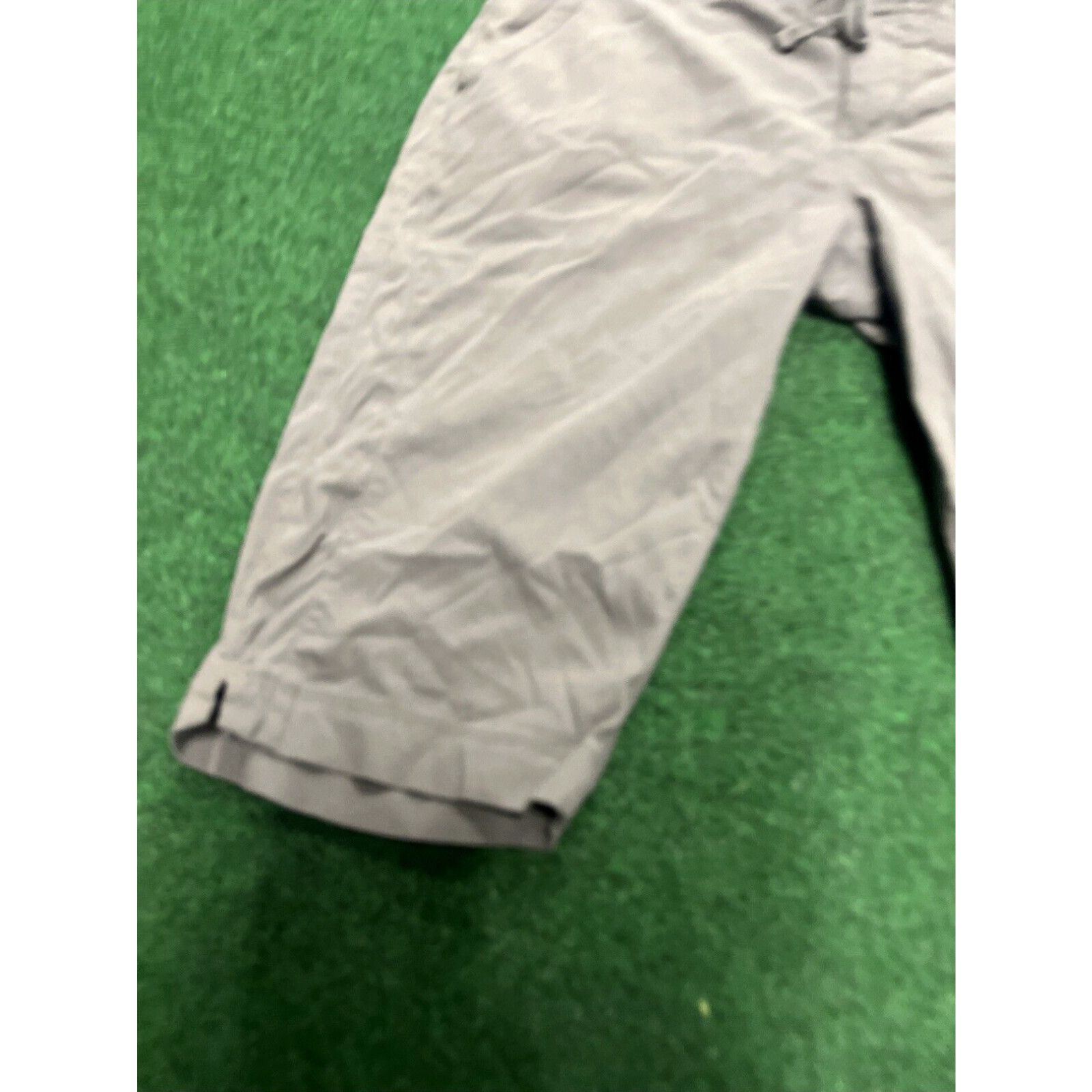 Vintage Columbia Women’s Capri Size 6 Grey Outdoor Hiking Camping Size ONE SIZE - 2 Thumbnail